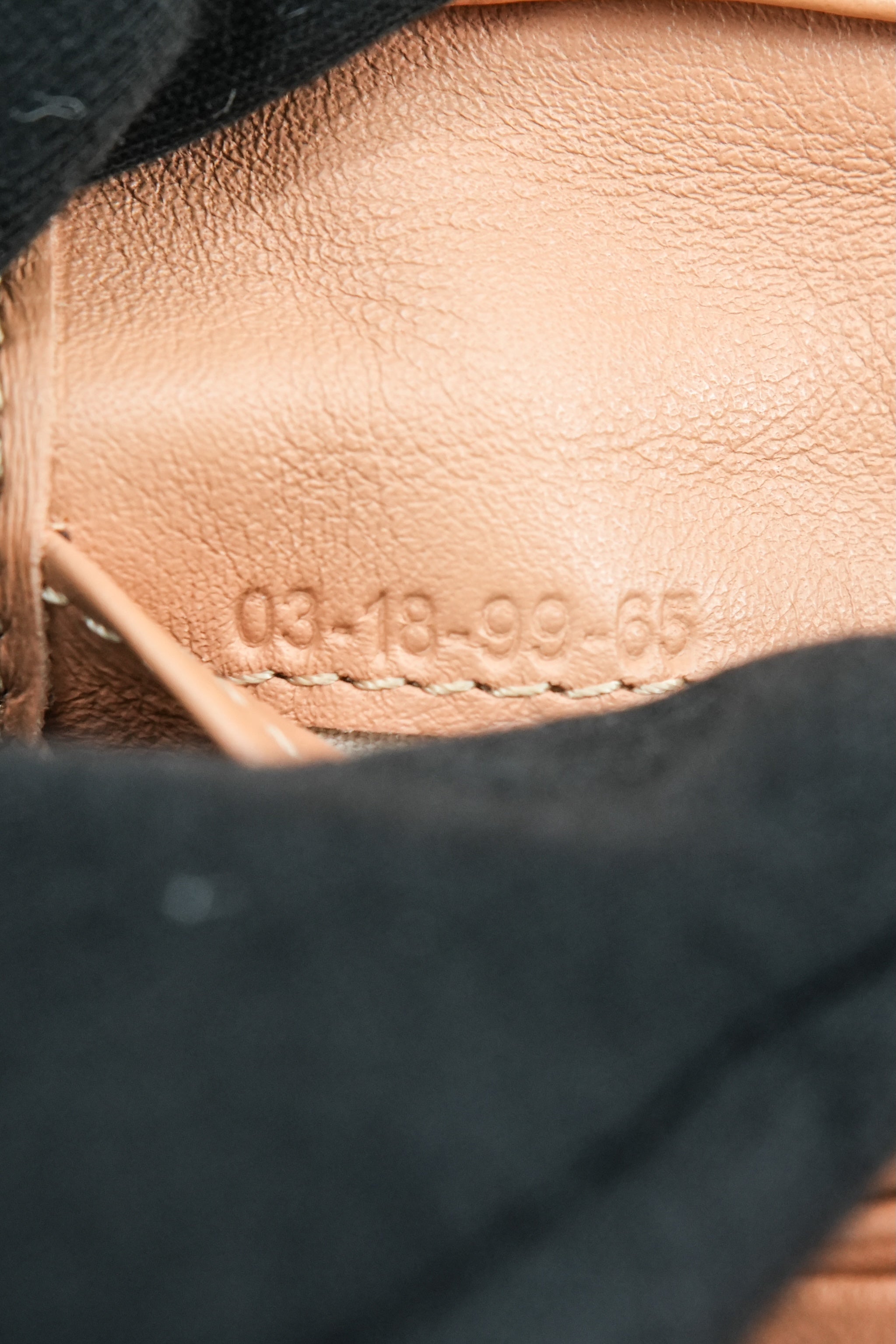 Chloé peach Drew compact wallet 99-65