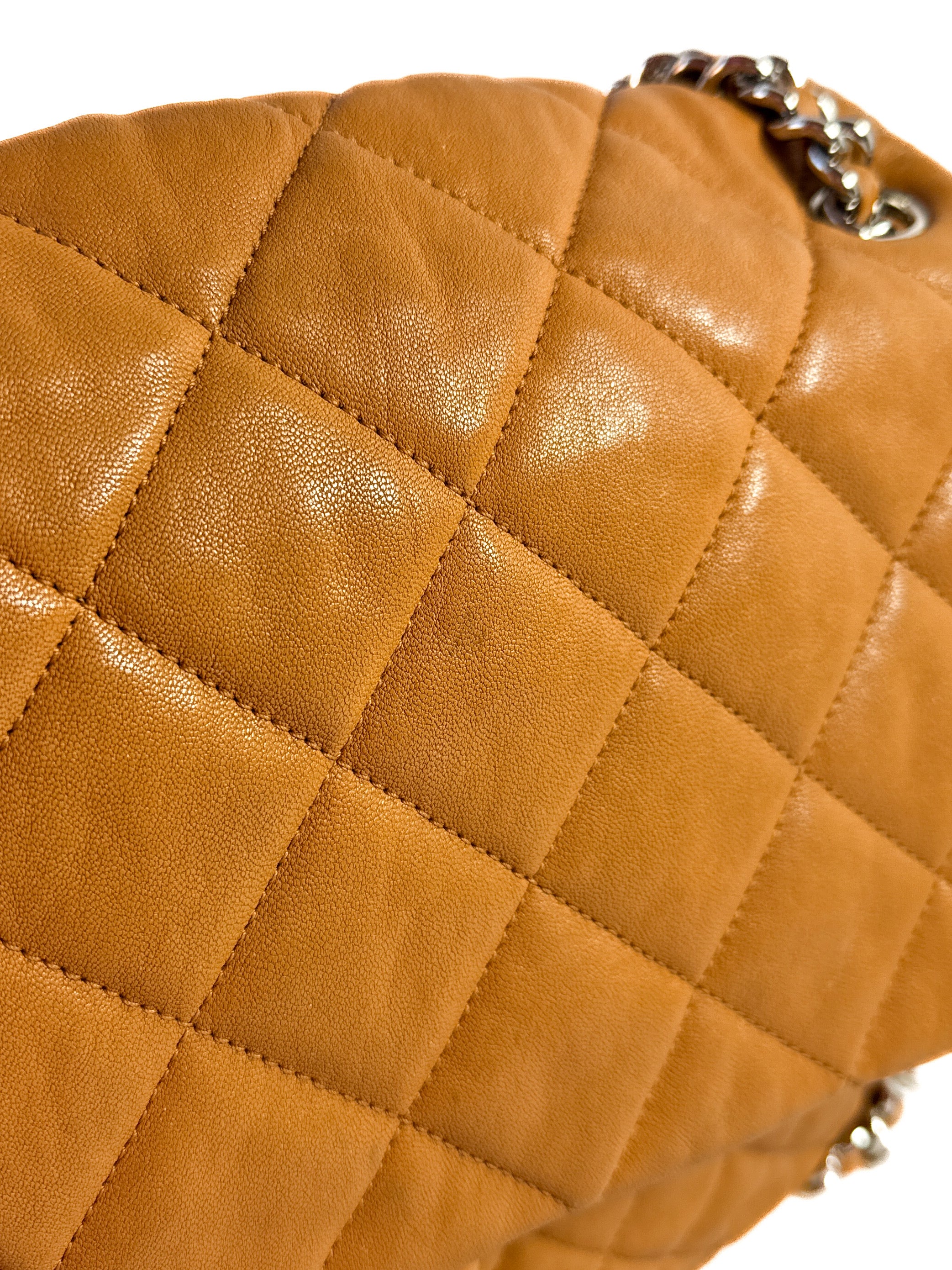 Chanel brown quilted chain around maxi flap shoulder bag 17236173