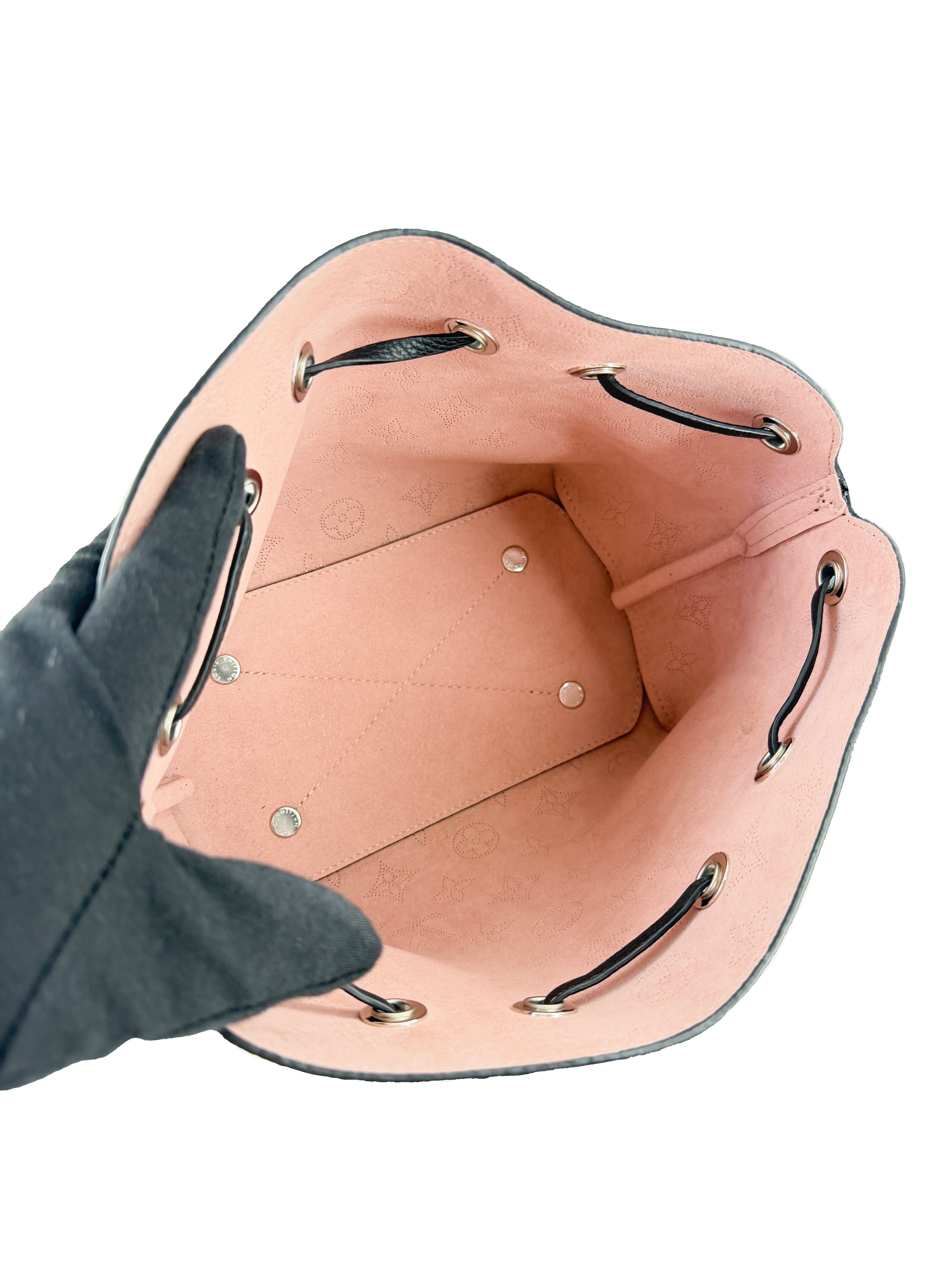 Louis Vuitton Bella Bucket Bag Flight Mode Mahina Leather (NFC)