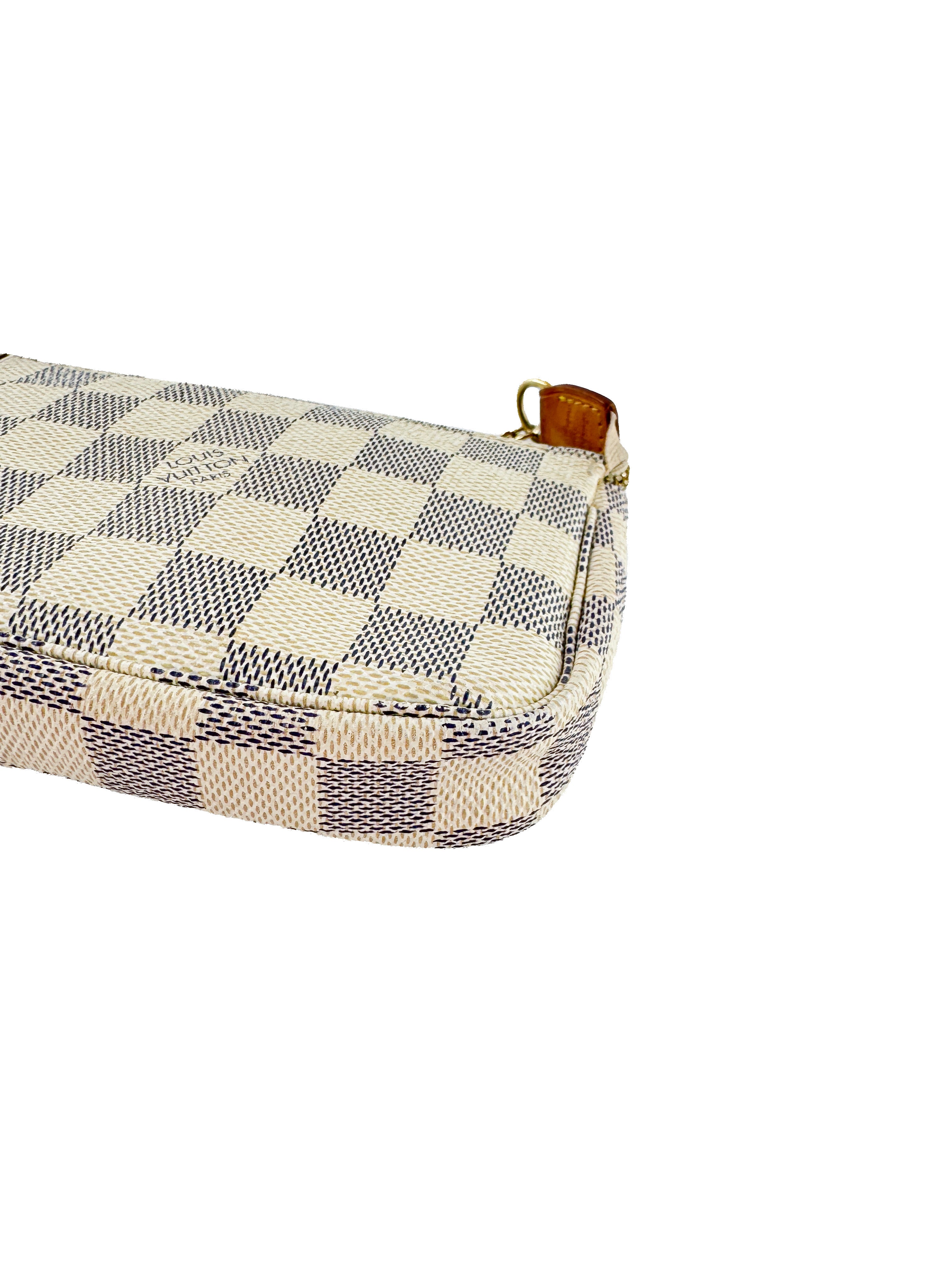 Louis Vuitton damier azur mini pochette DU4160