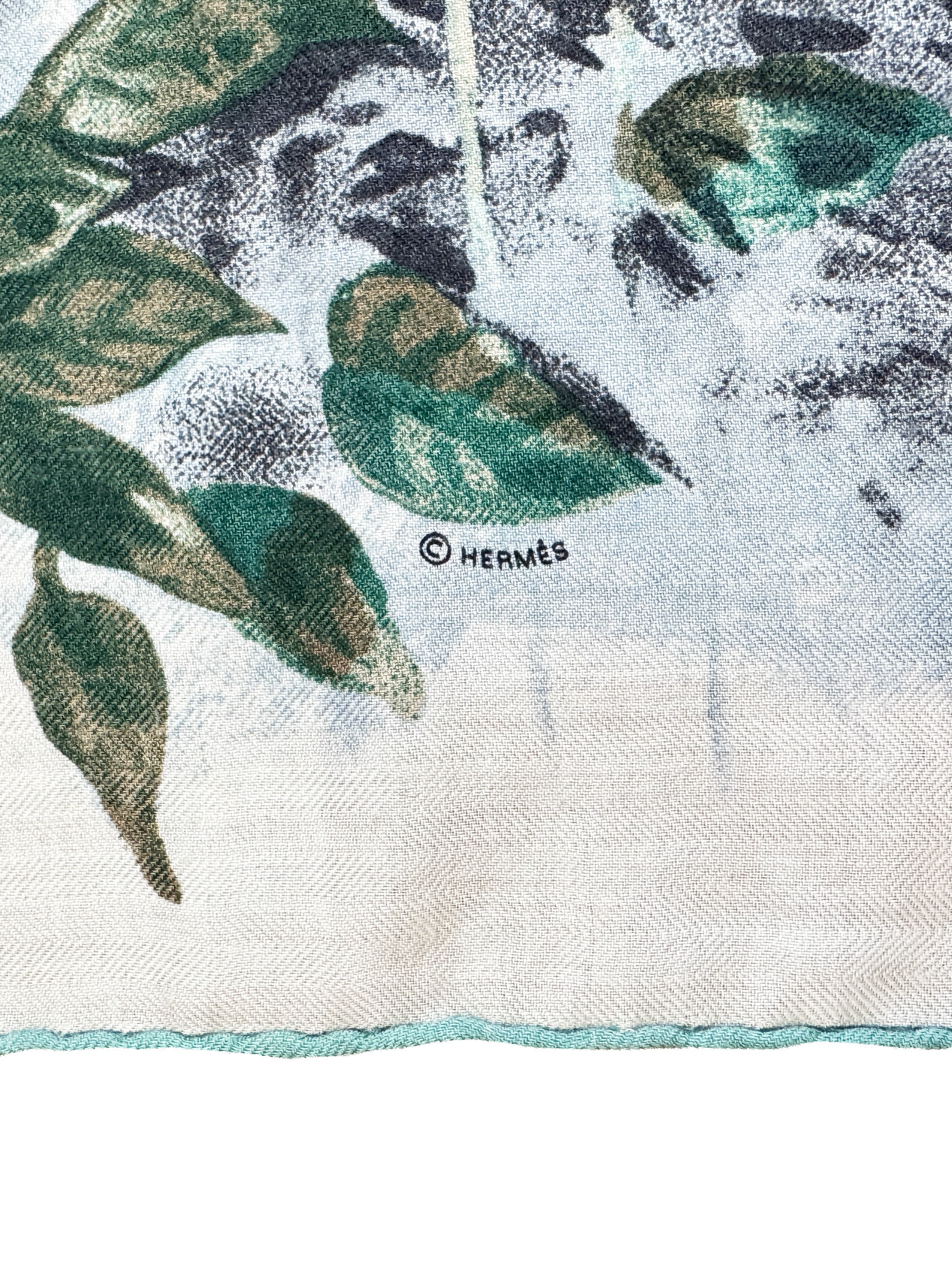 Hermès cream, gray, blue Panthera Pardus silk & cashmere shawl