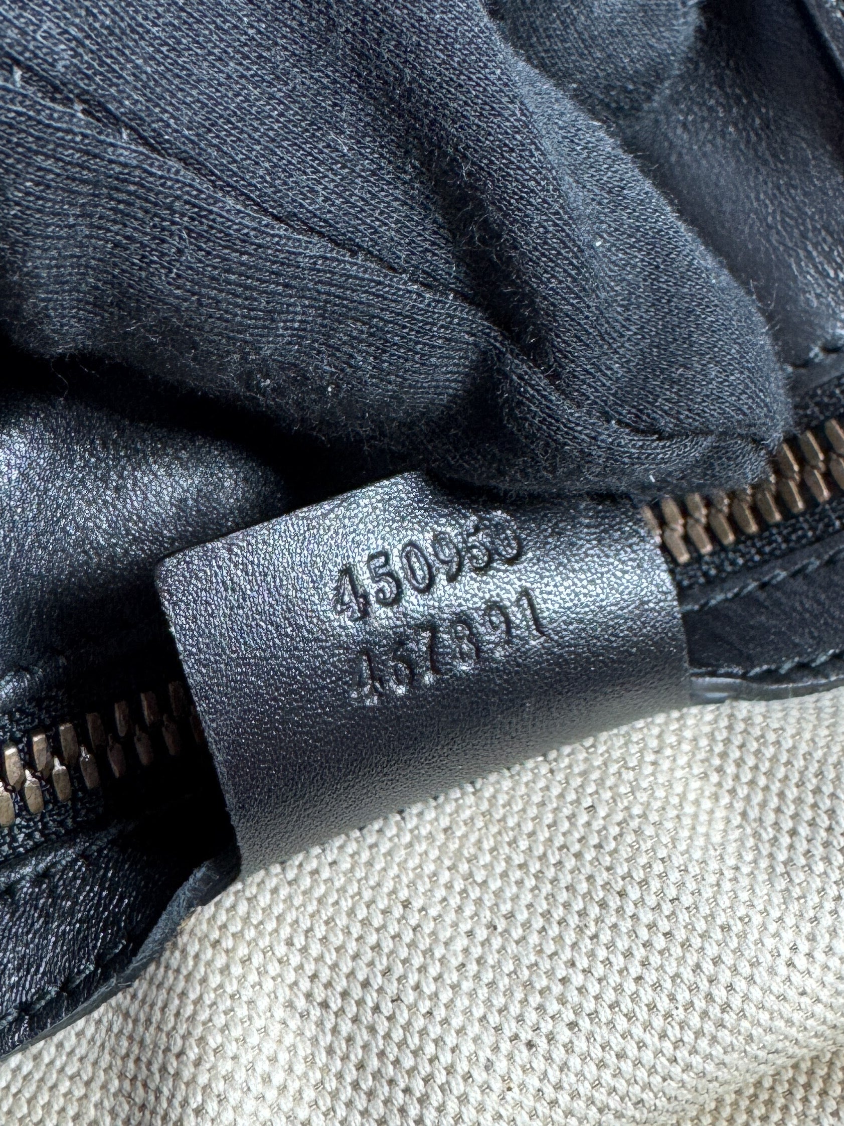 Gucci GG supreme king snake tote 467891