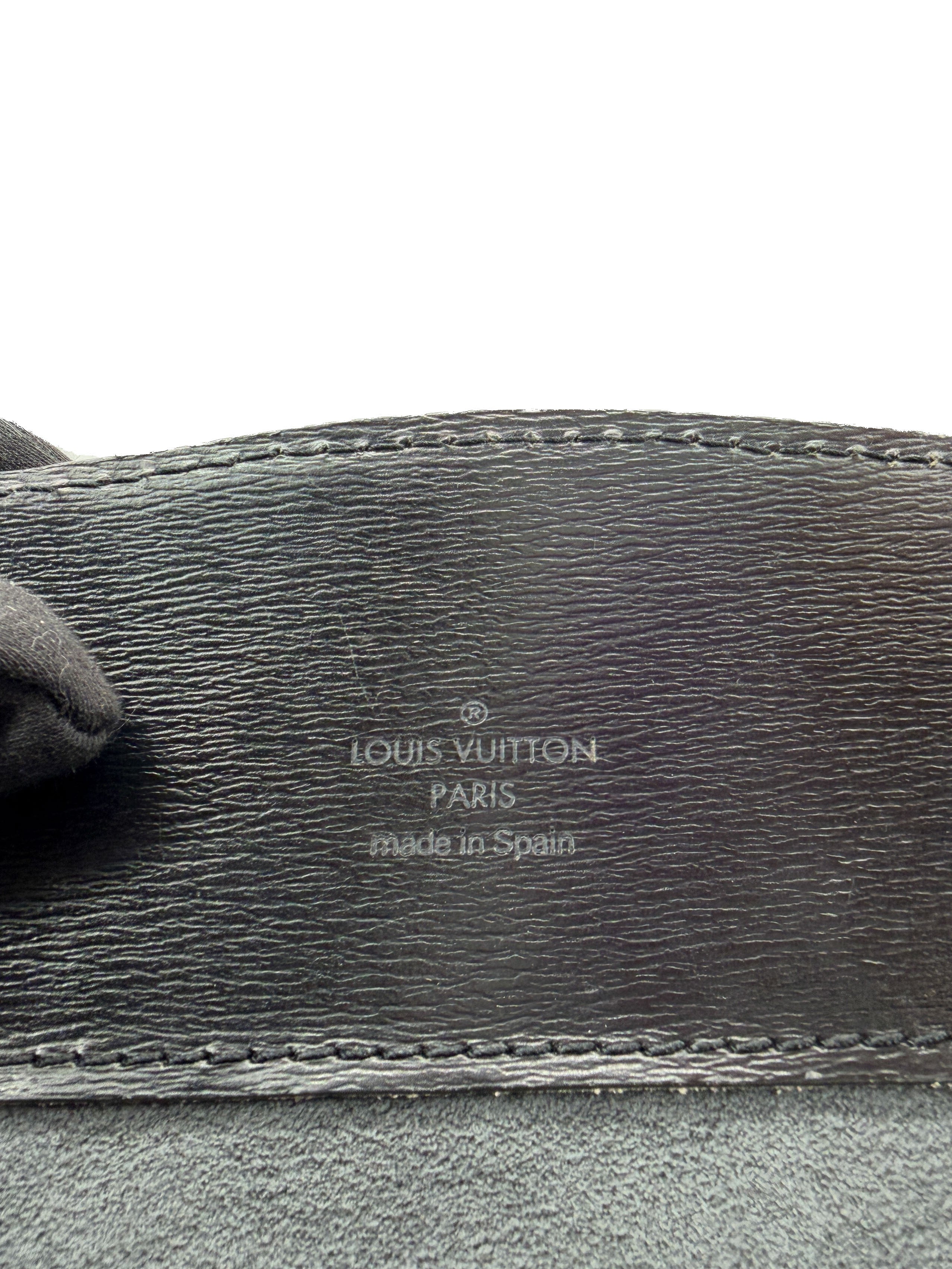 Louis Vuitton black epi leather Cluny CA0020