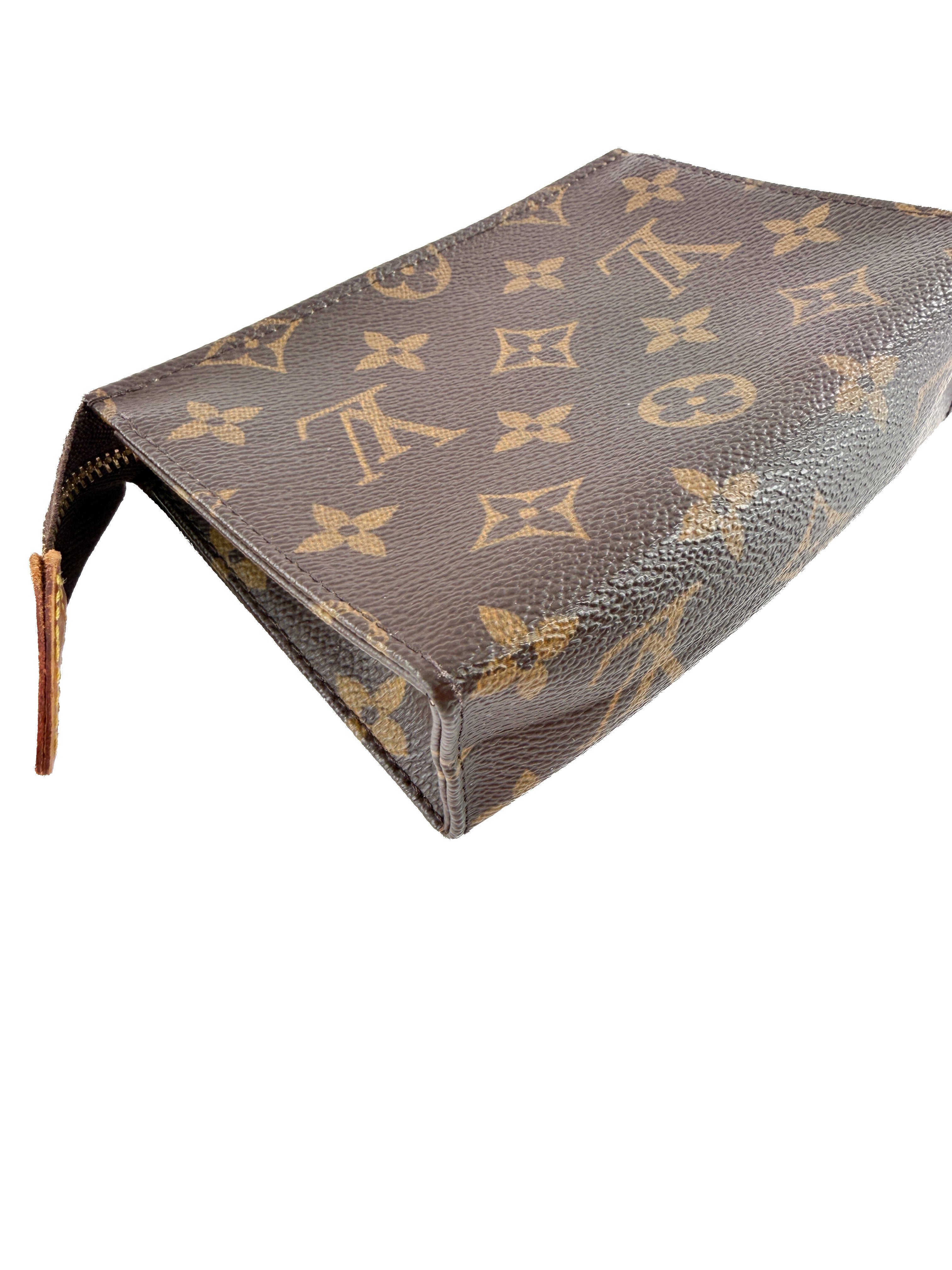 Louis Vuitton monogram toiletry 15 pouch DU0088