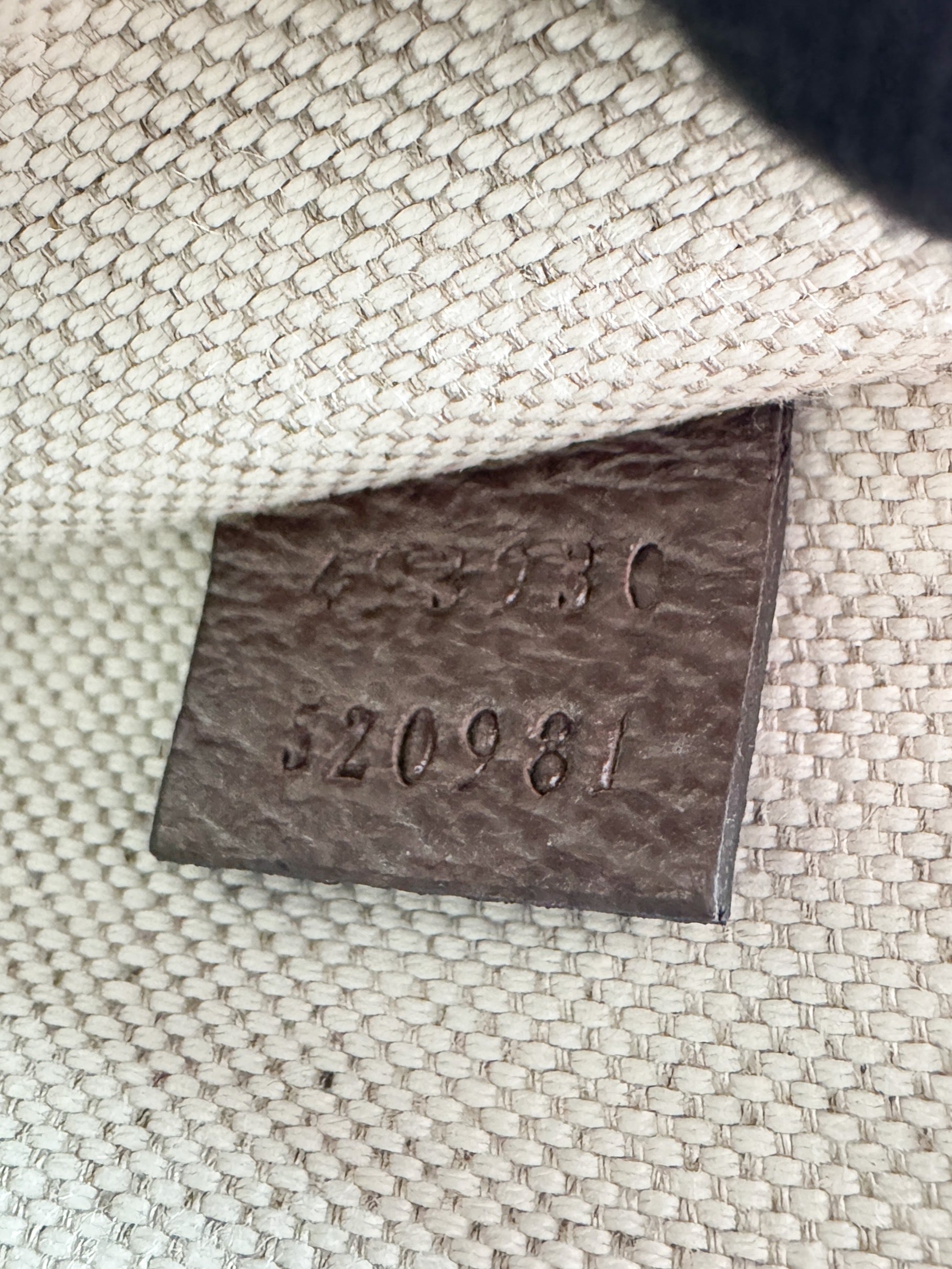 Gucci GG Supreme monogram Neo waist bag 493930 520981 NEW