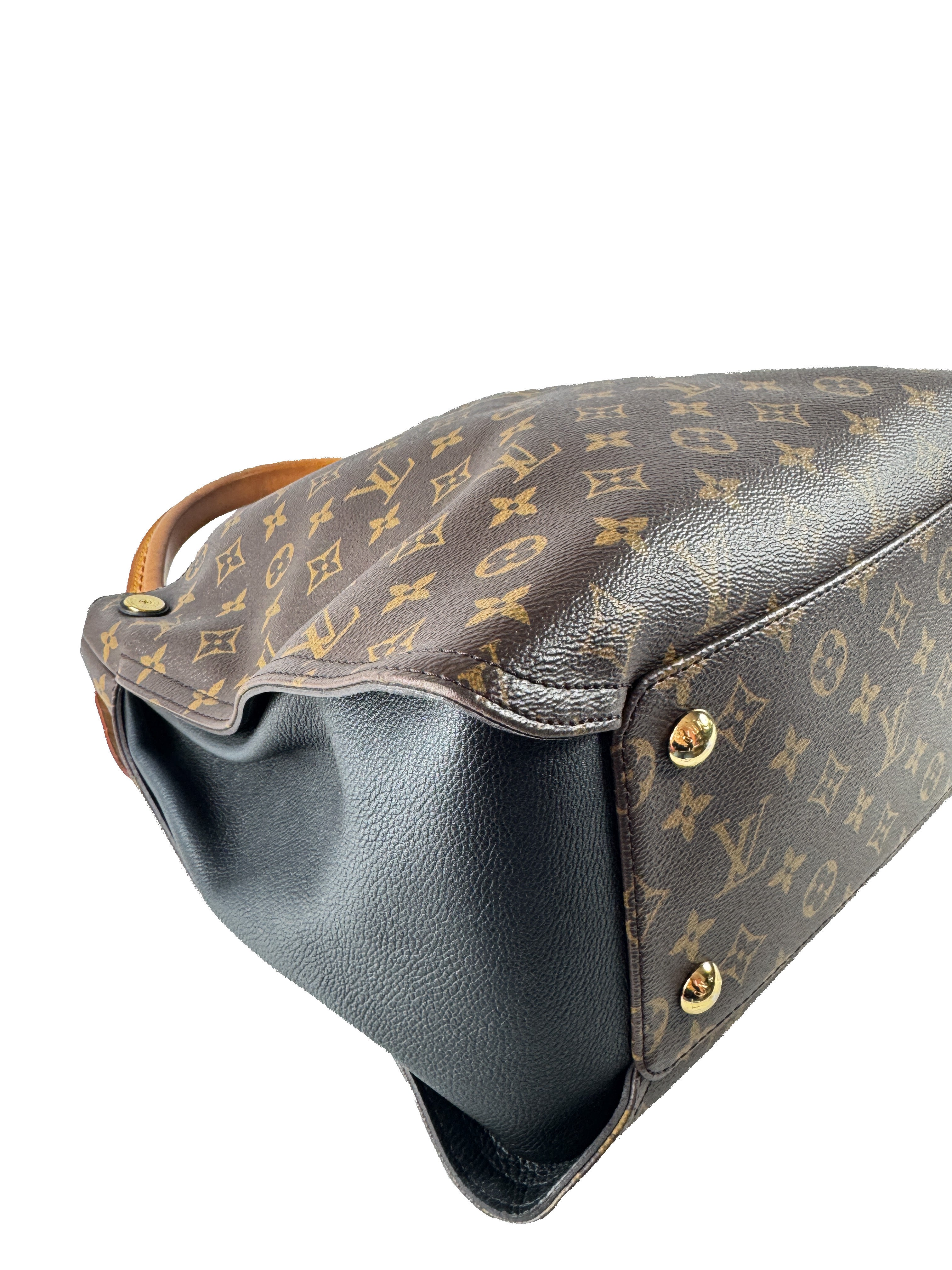 Louis Vuitton monogram Gaia black shoulder bag DR4105