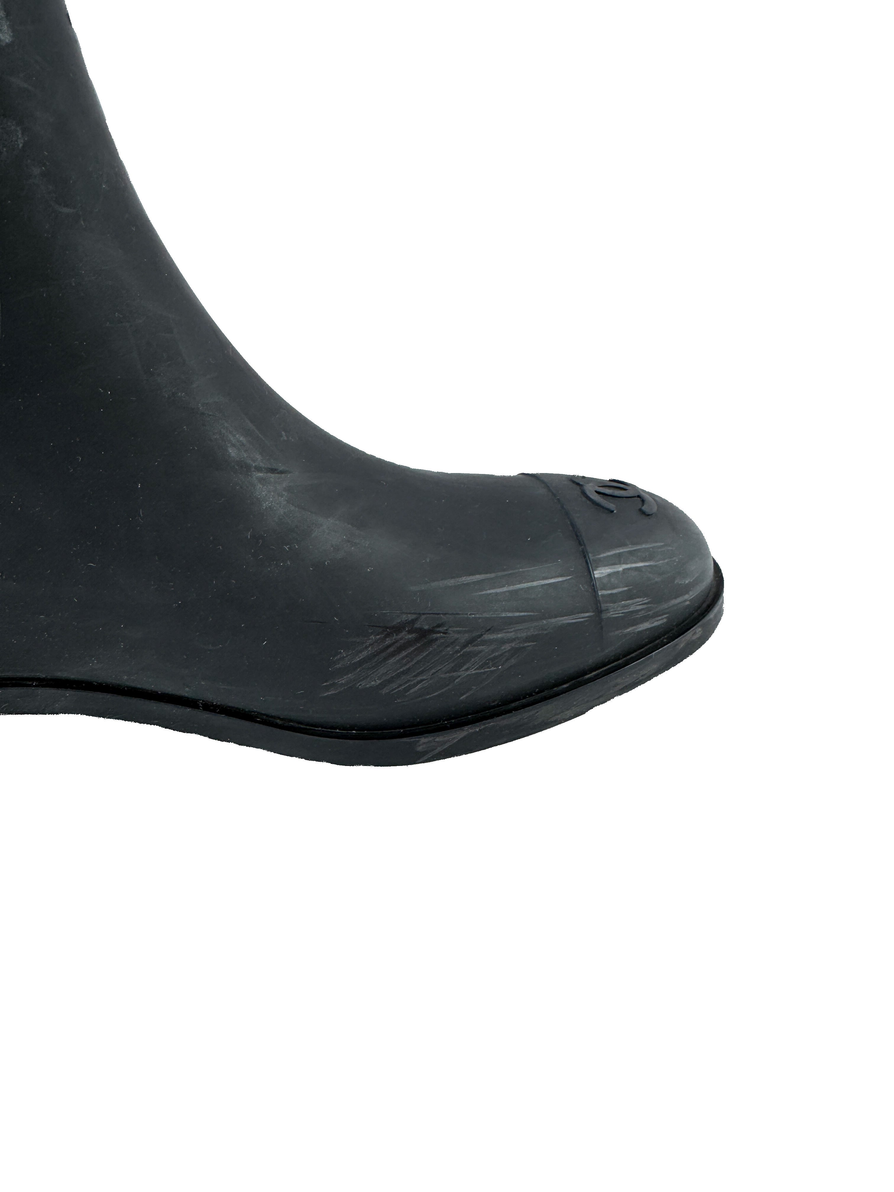 Chanel black quilted rain boots size 39 *as is*