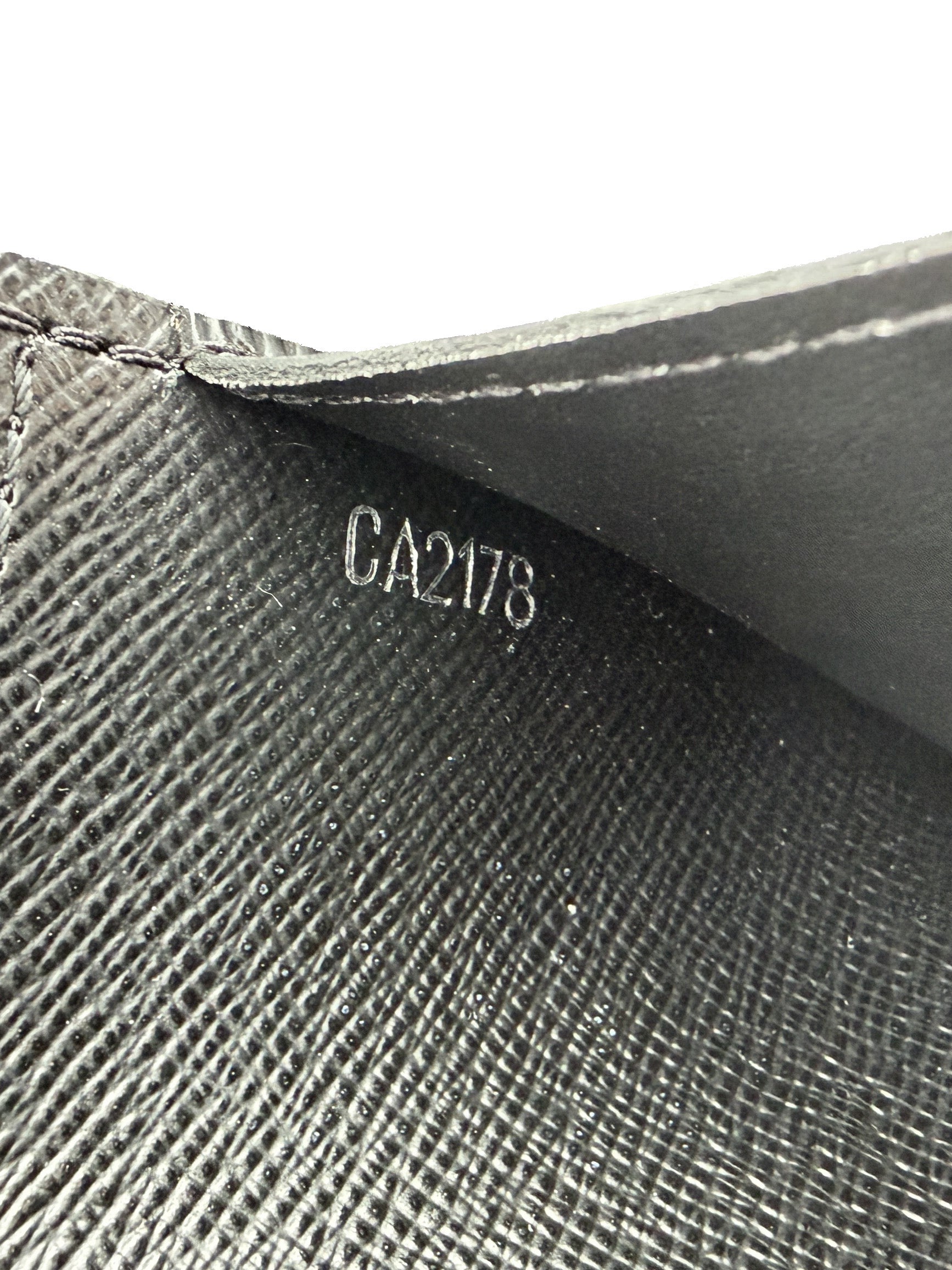 Louis Vuitton black epi leather card case CA2178