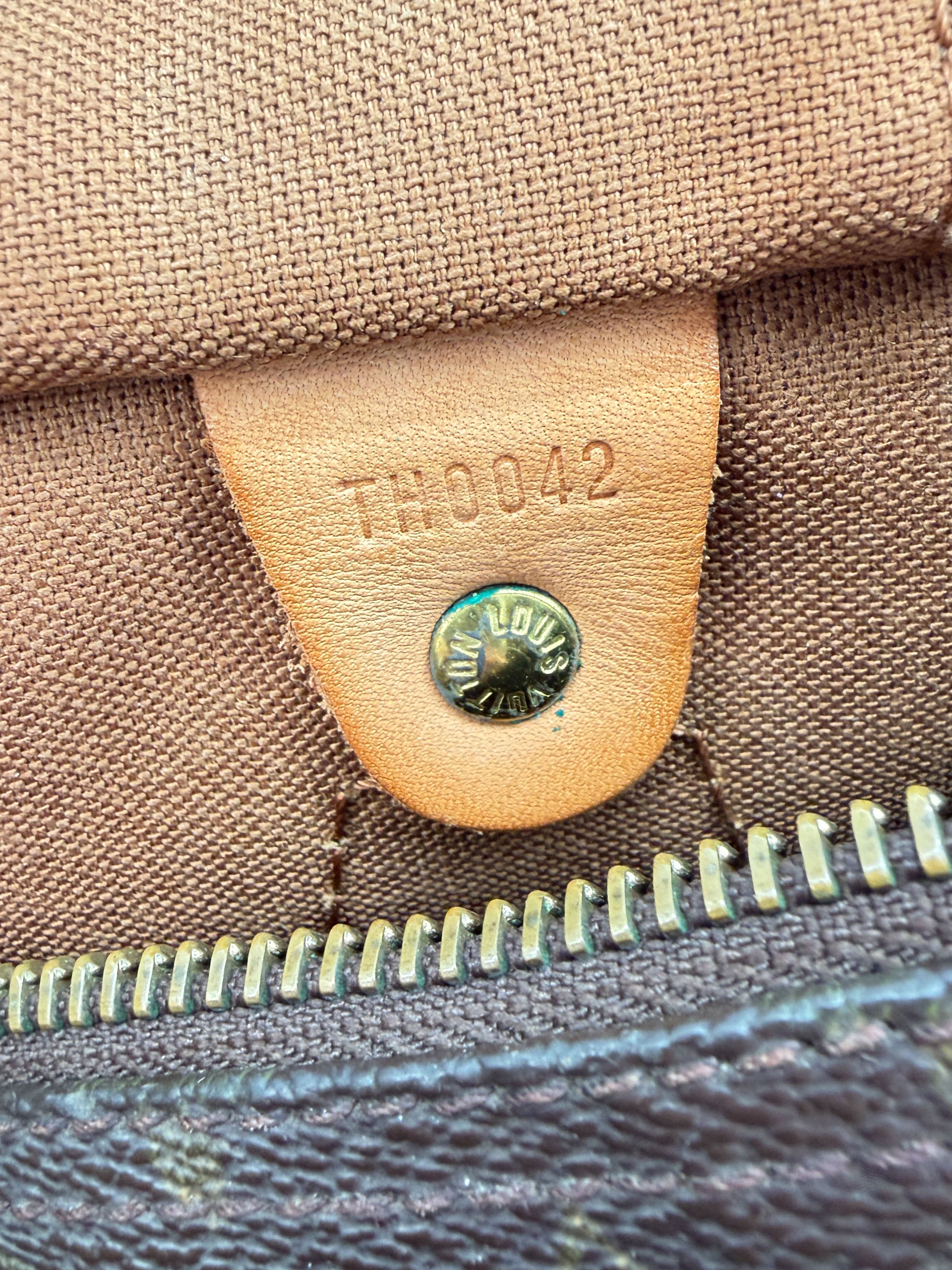 Louis Vuitton monogram Speedy 30 TH0042