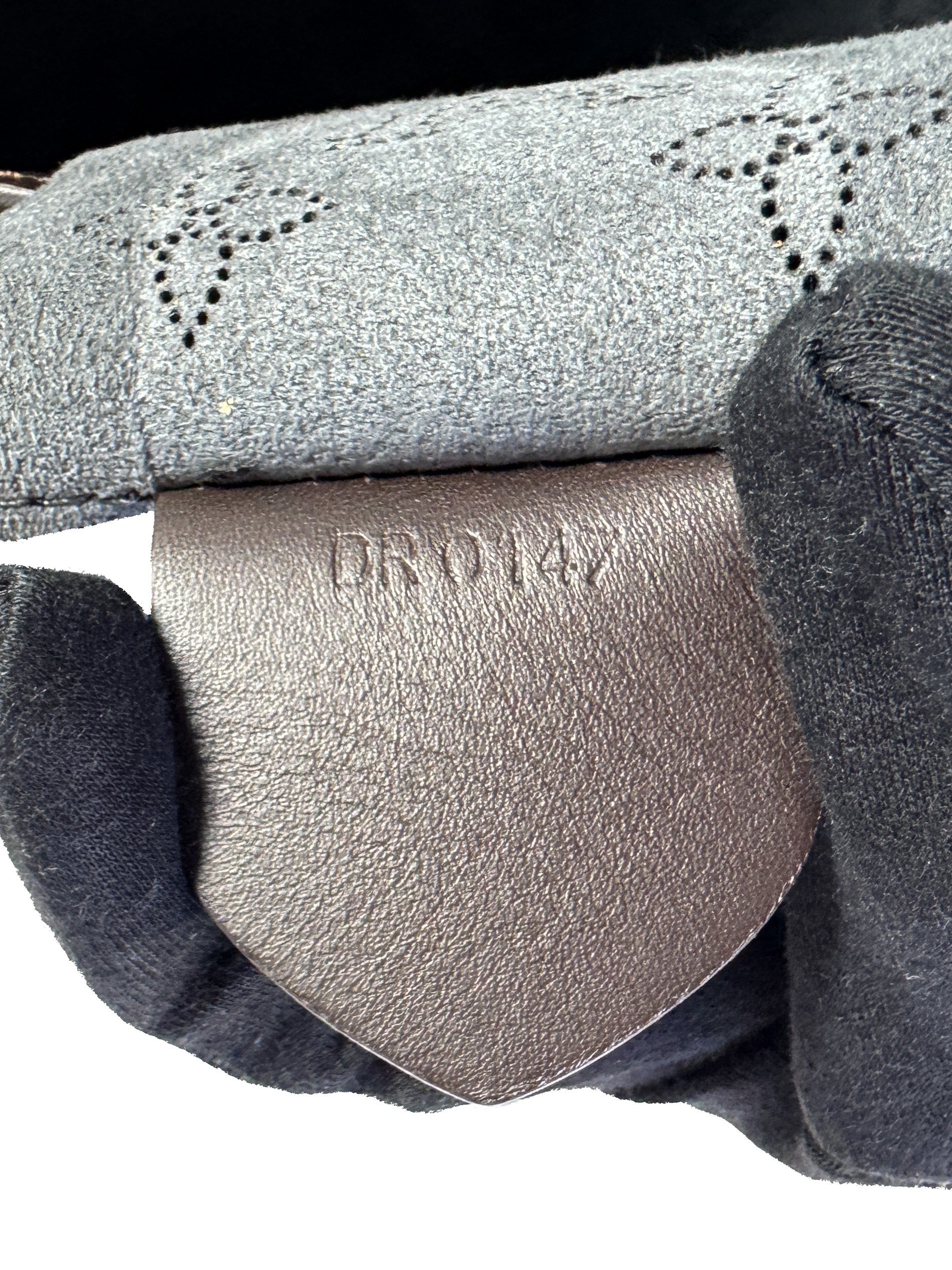 Louis Vuitton Girolata Handbag Mahina Leather black DR0147