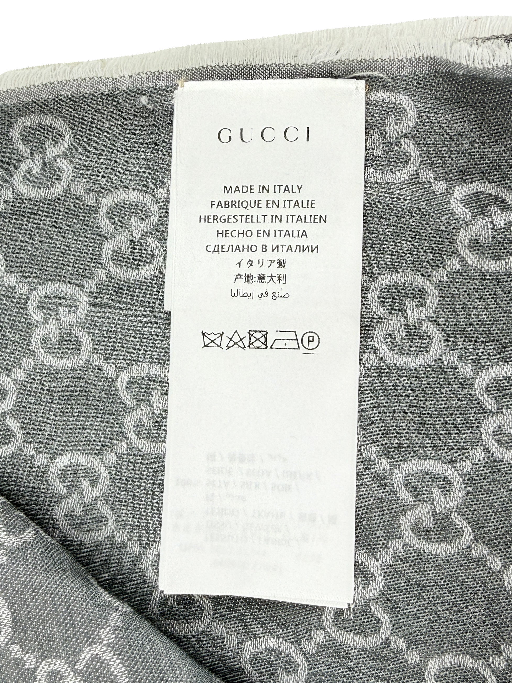 Gucci gray GG scarf