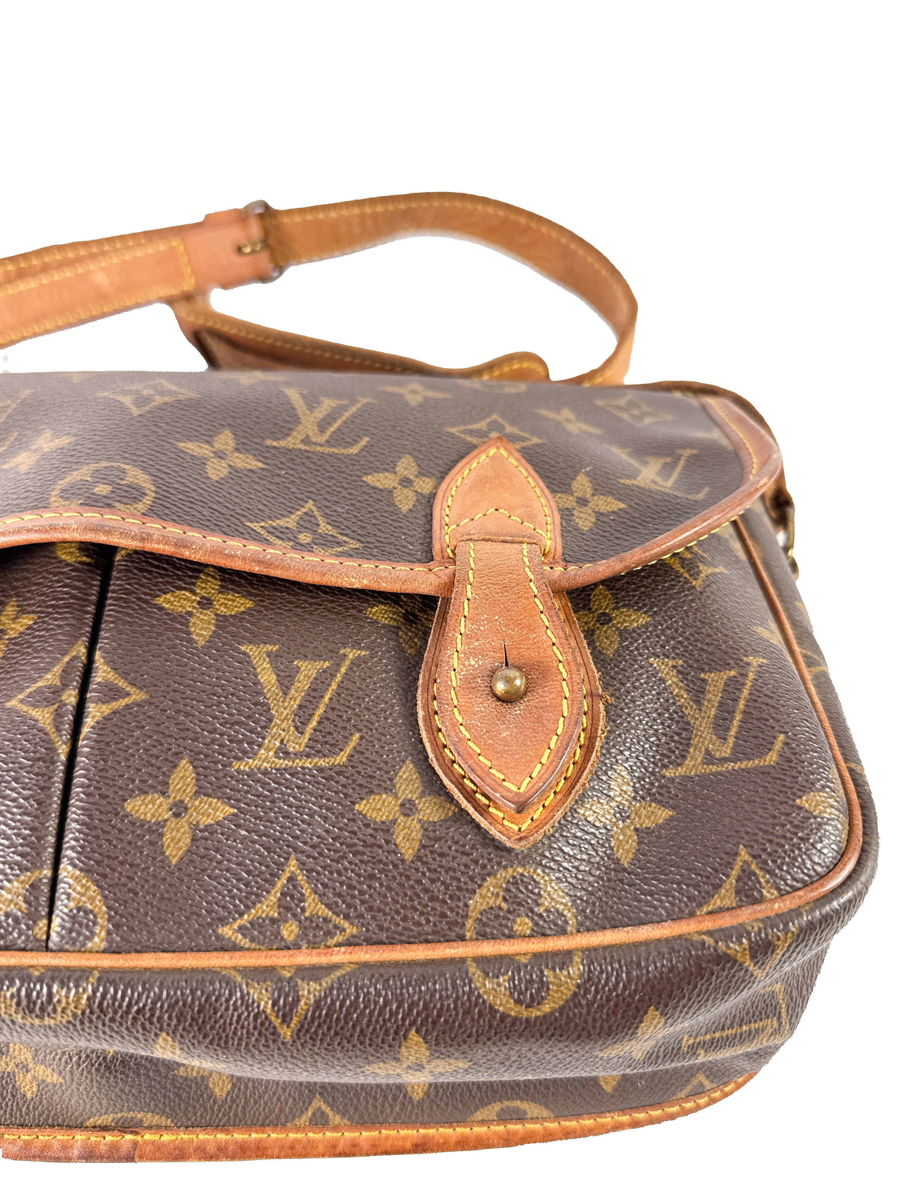 Louis Vuitton monogram Gibeciere MM crossbody AR0911