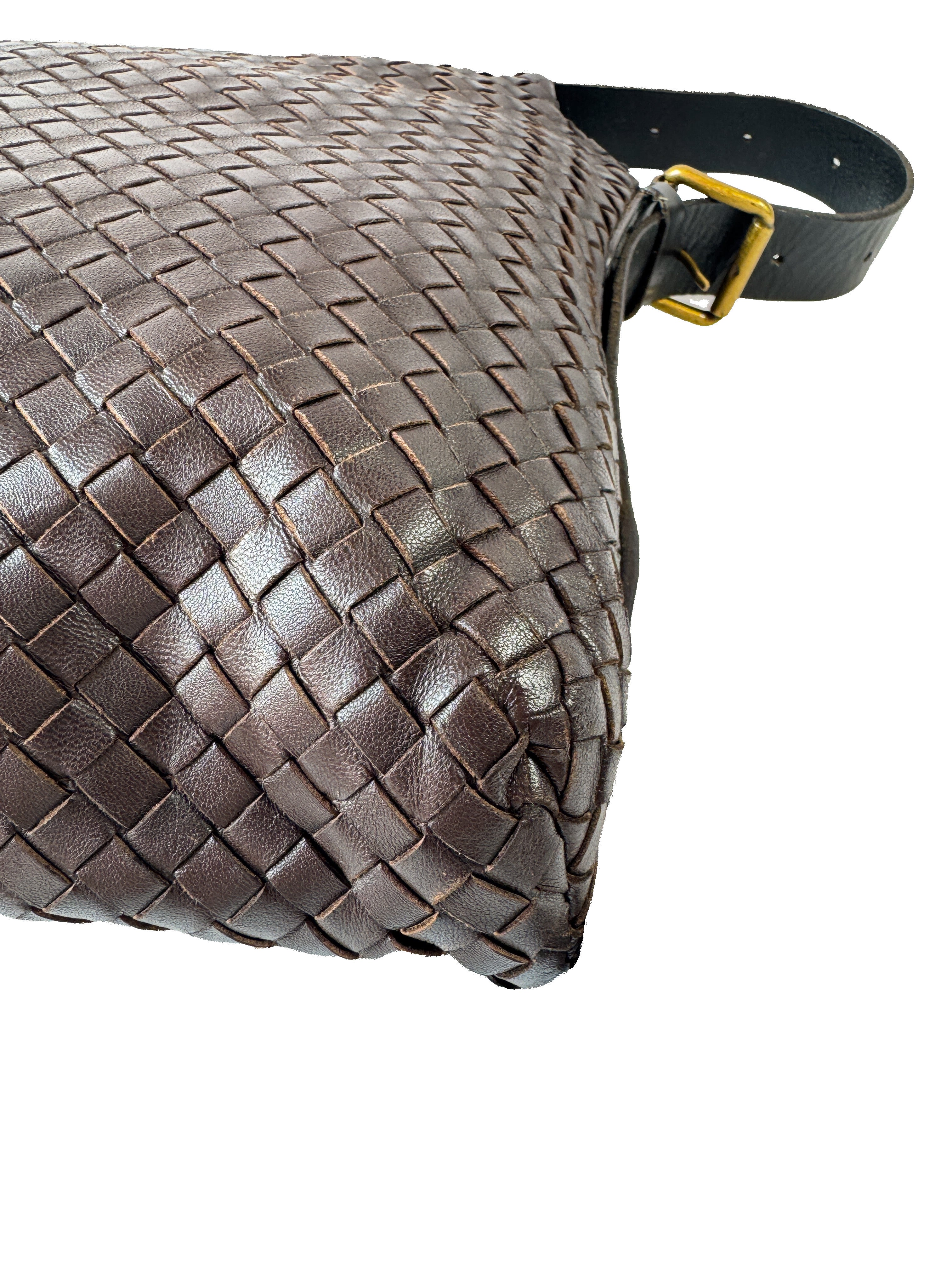 Bottega Veneta brown Intrecciato leather crossbody 163971V77811375