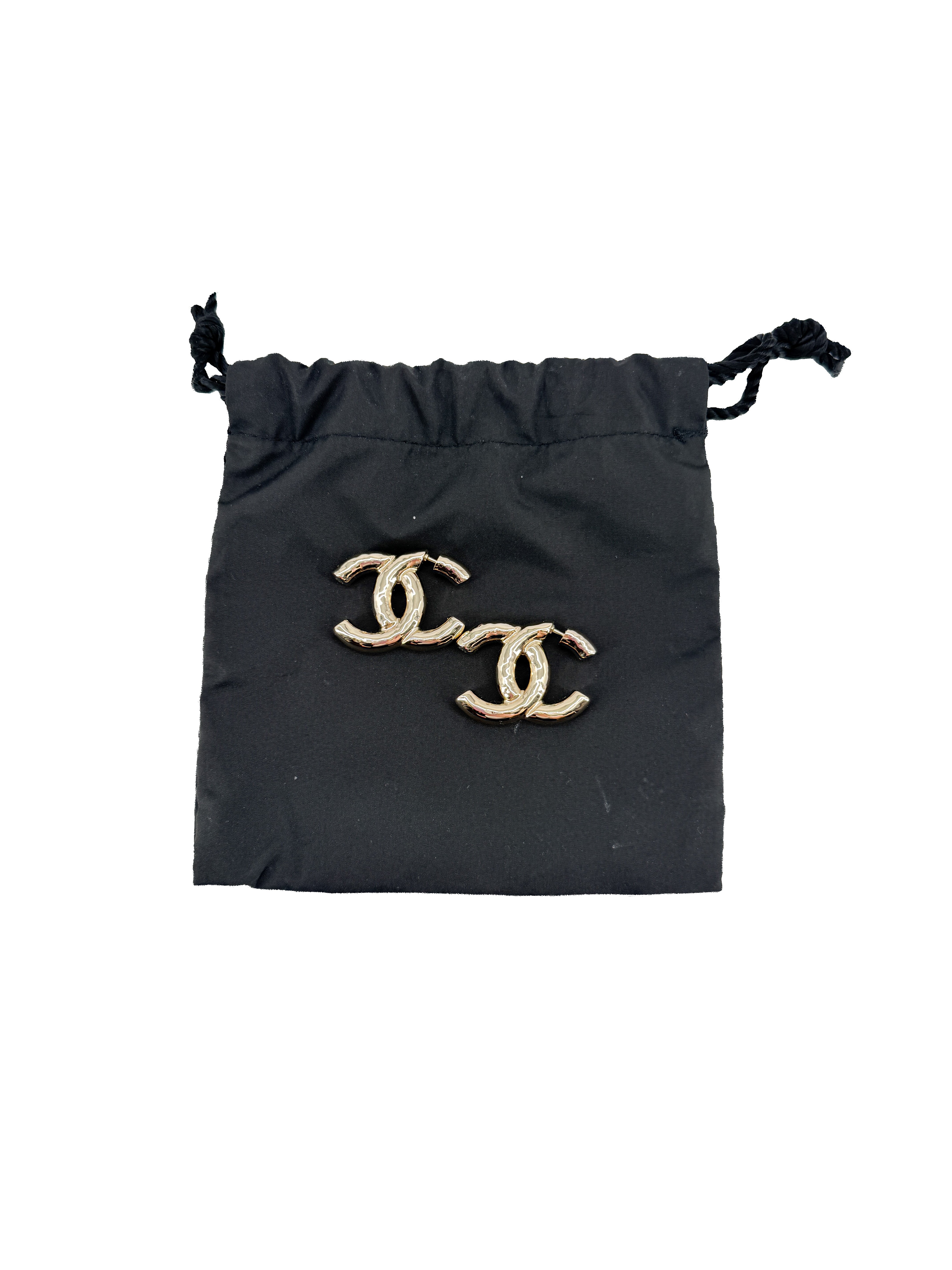Chanel gold tone large CC earrings B22