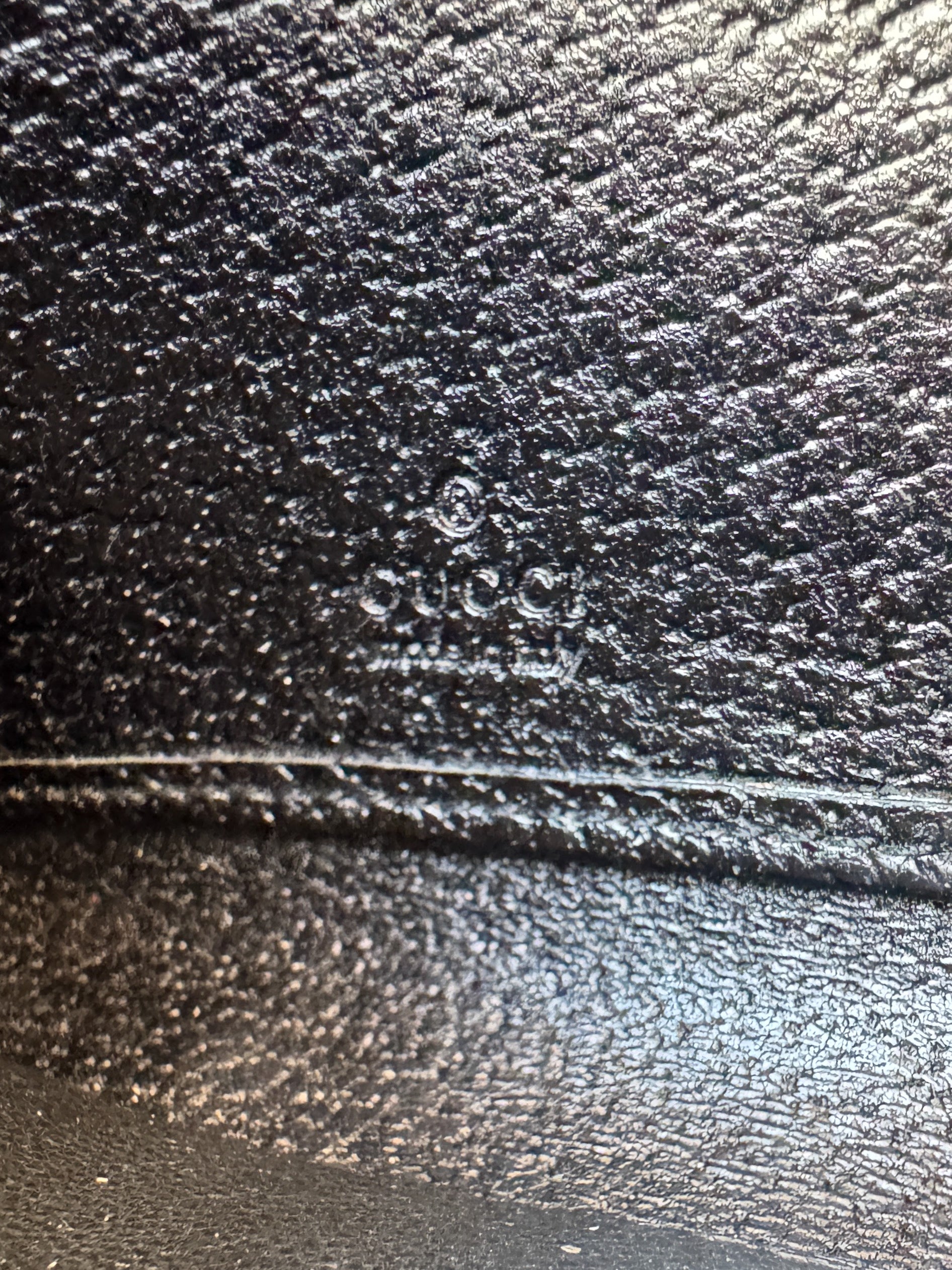 Gucci black signature GG ZA wallet 2731