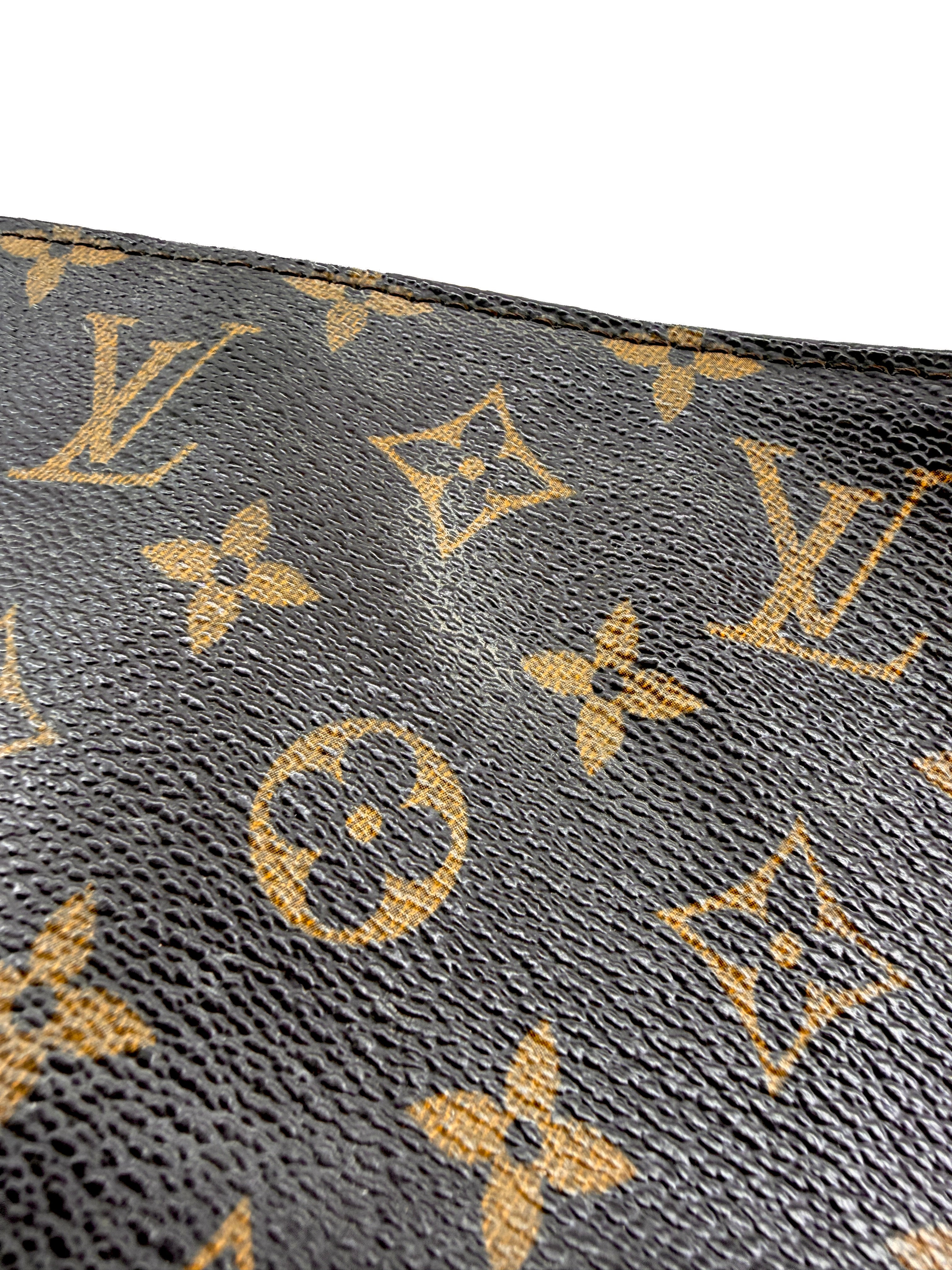 Louis Vuitton monogram Trotteur AR0051