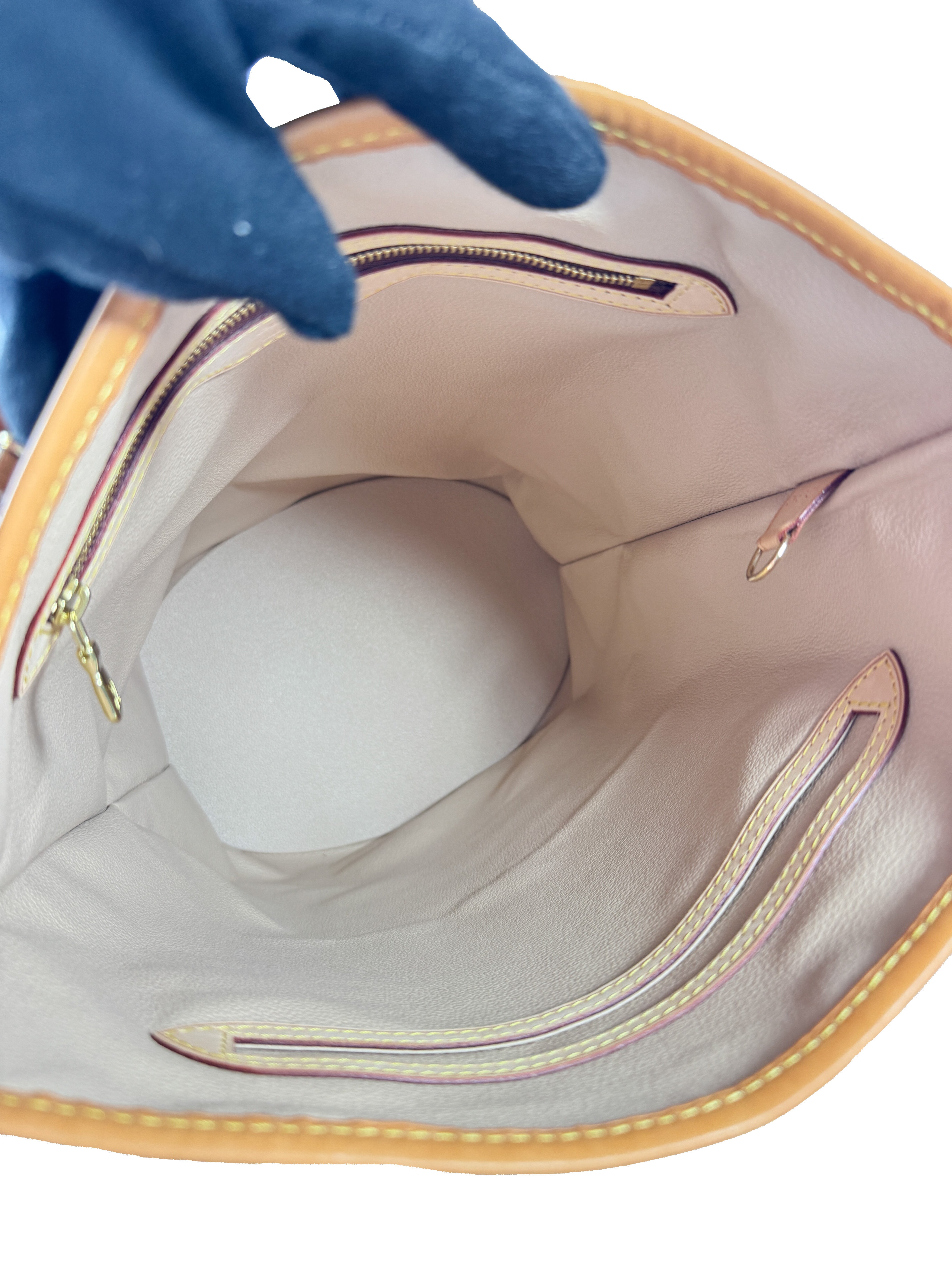 Louis Vuitton monogram bucket GM DK5101