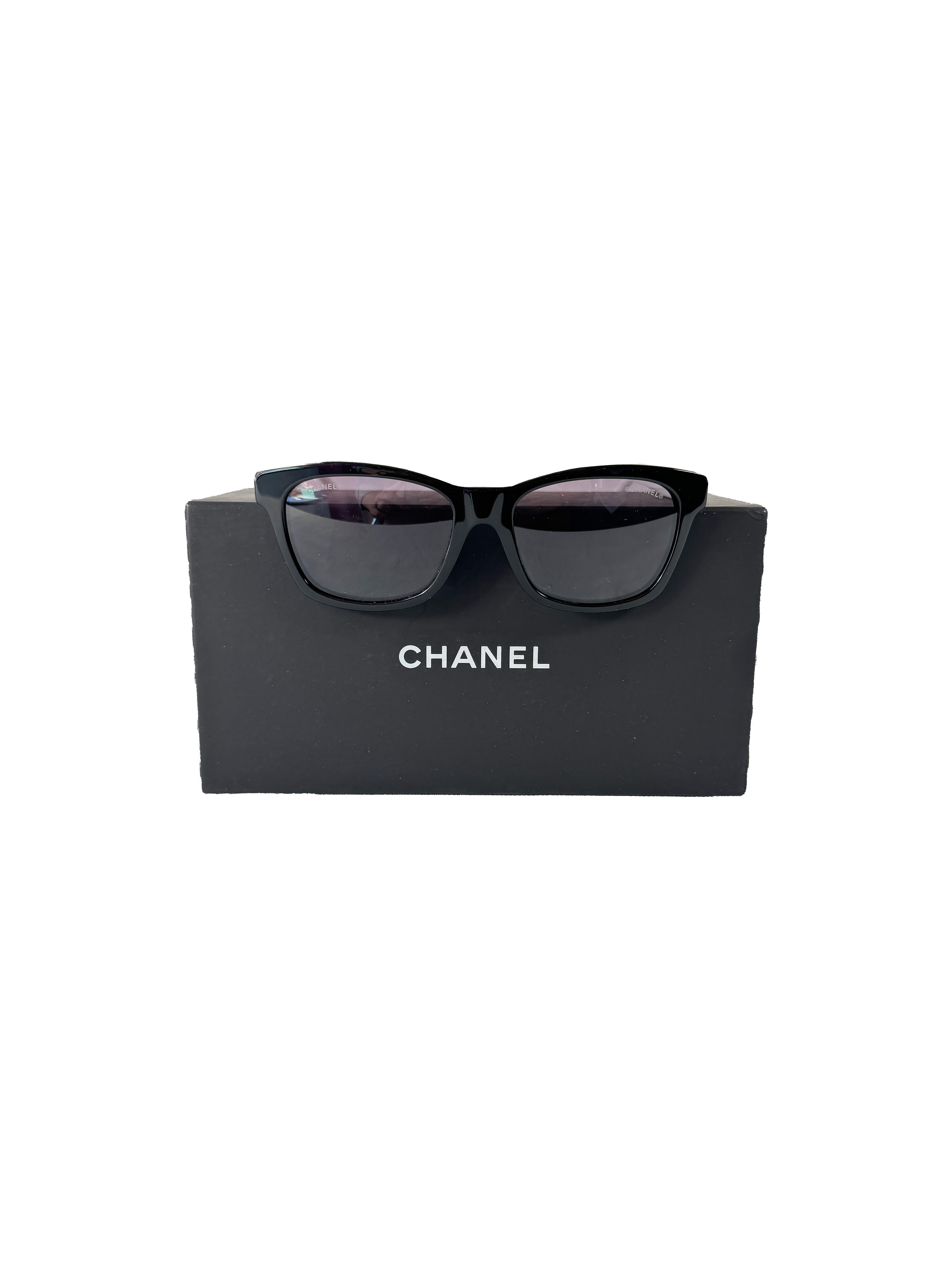 Chanel black/white acetate quilted CC sunglasses 5484
