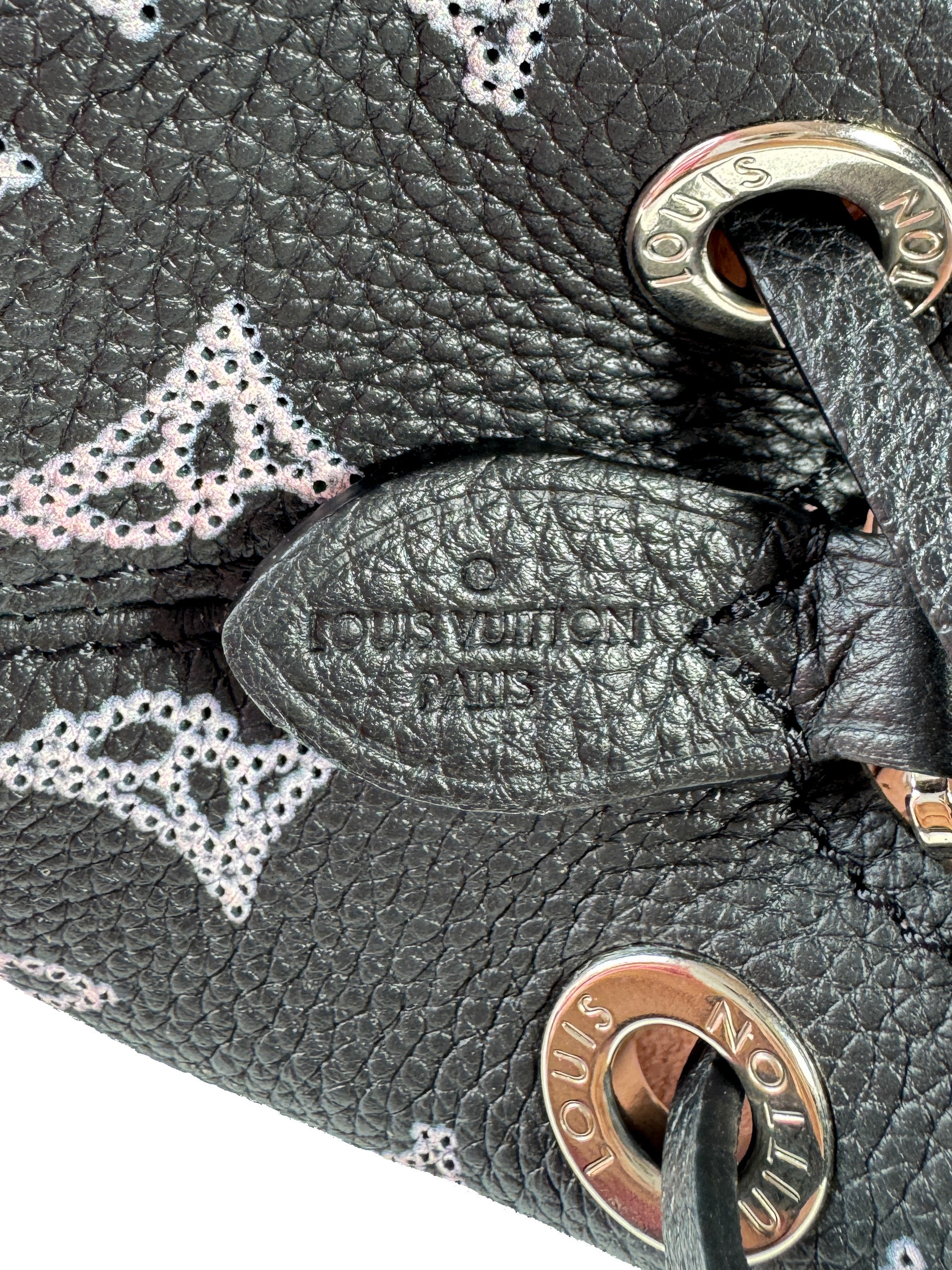 Louis Vuitton Bella Bucket Bag Flight Mode Mahina Leather (NFC)