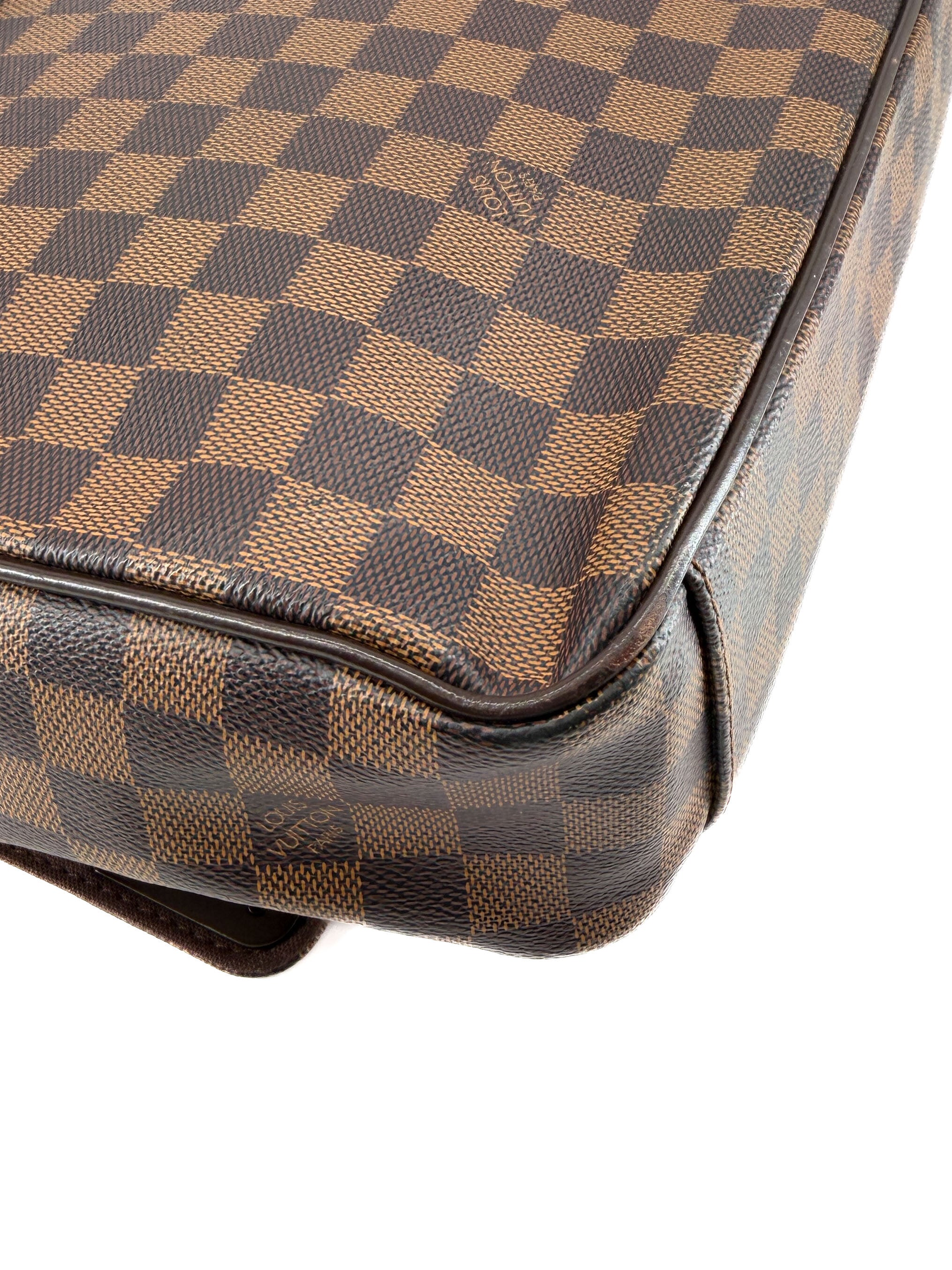 Louis Vuitton damier ebene Shelton MM MI0153