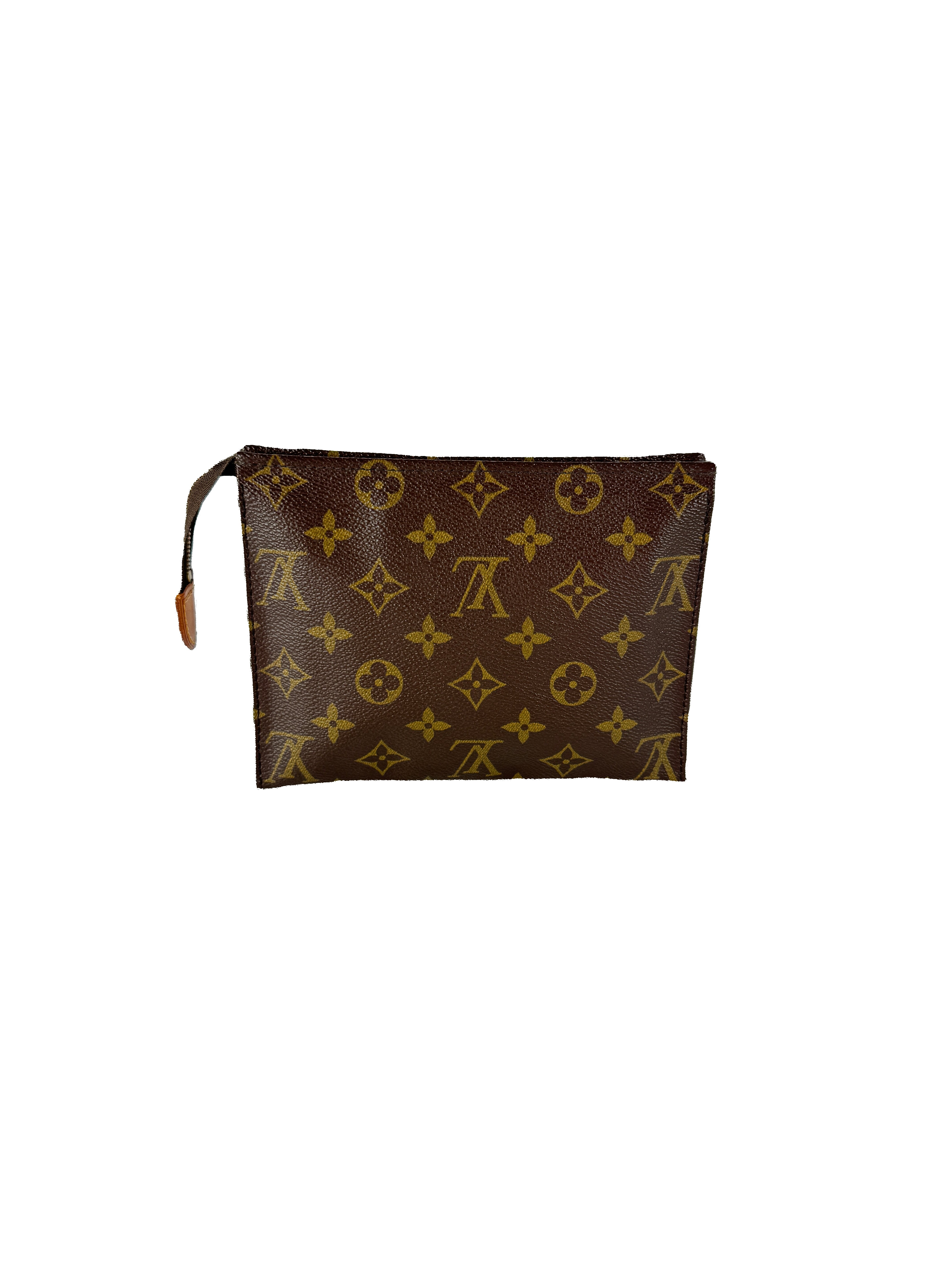 Louis Vuitton monogram vintage Toiletry Pouch 19 864 TH