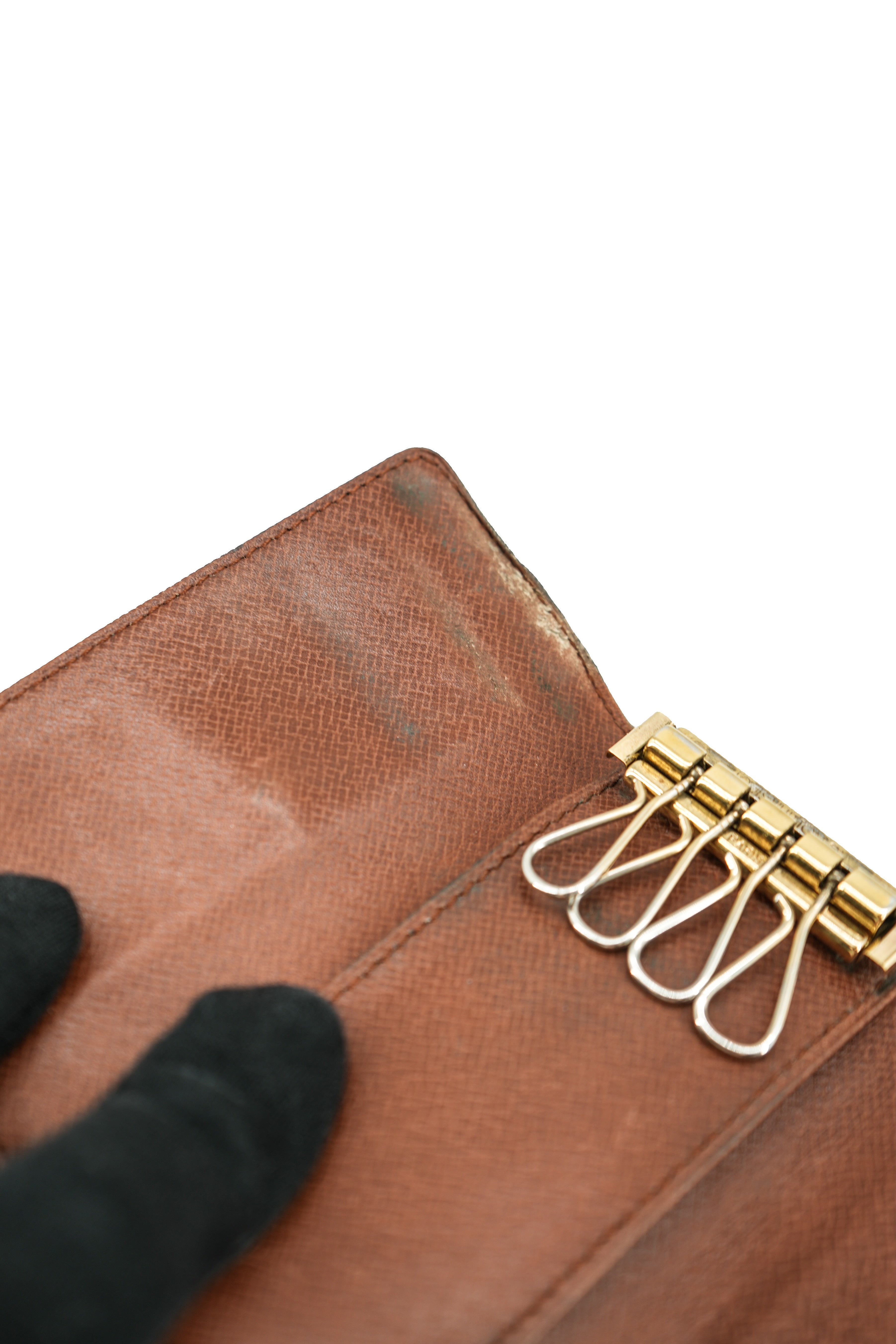 Louis Vuitton monogram 4 key holder 388