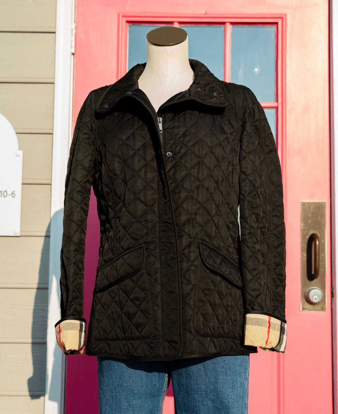 Burberry black lightweight classic quilted jacket size L
