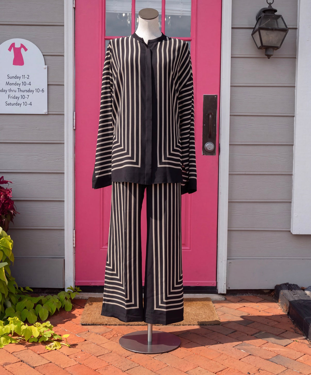 Totéme black cream print silk set size 40 (US 8)
