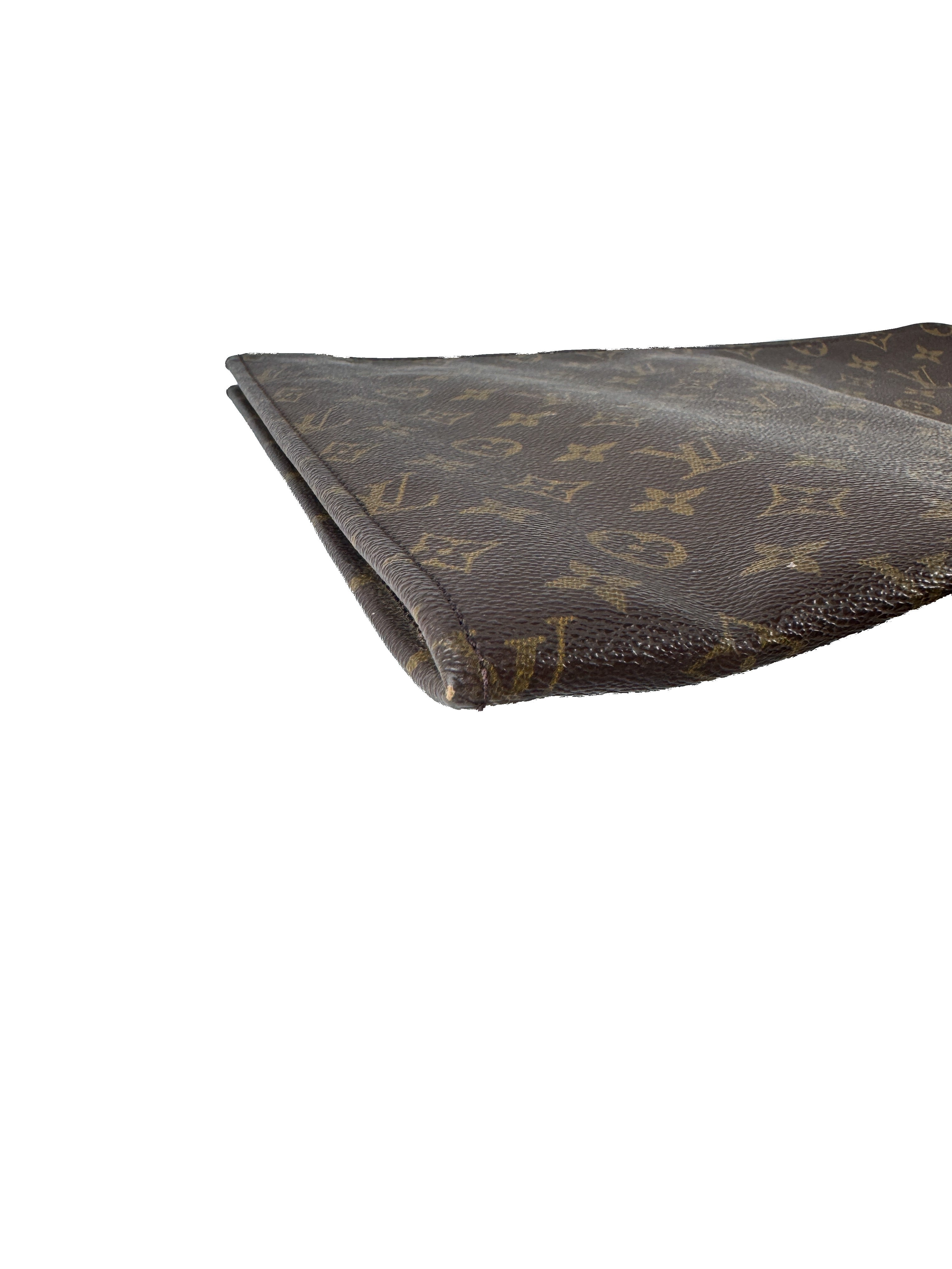 Louis Vuitton monogram porte documents case TH1910