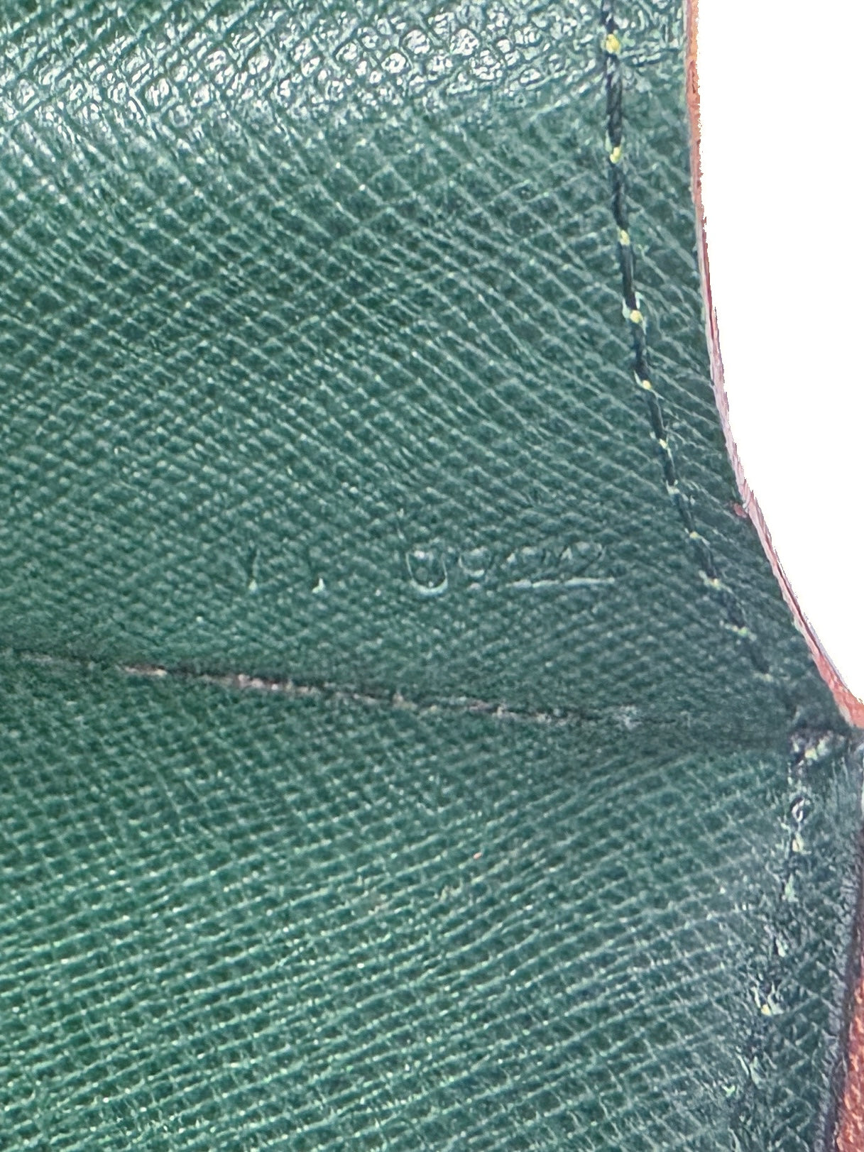 Louis Vuitton epi Cipango Gold porte documents case VI0992