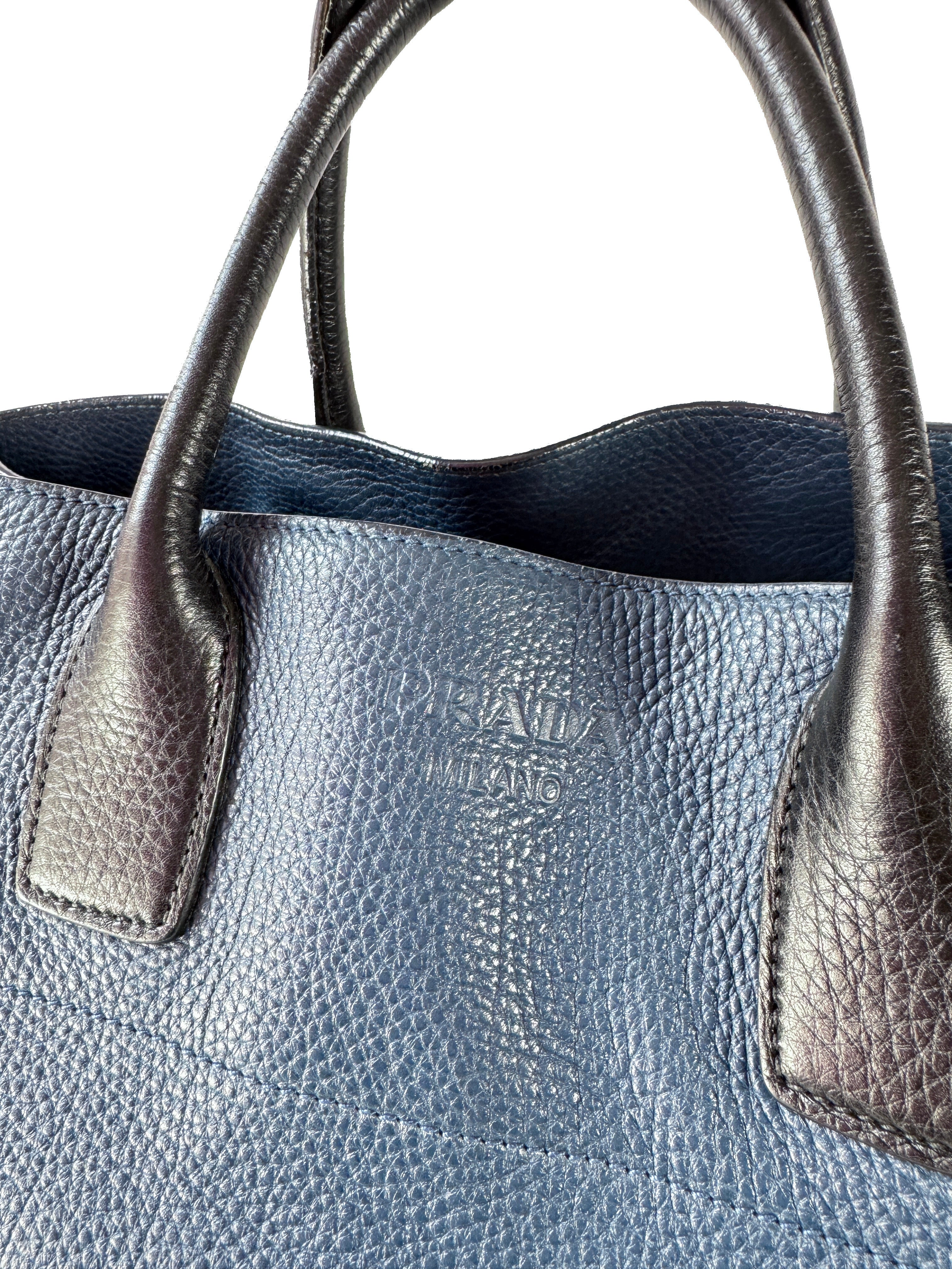 Prada Convertible Shopper Tote Vitello Daino Large Navy/black 56