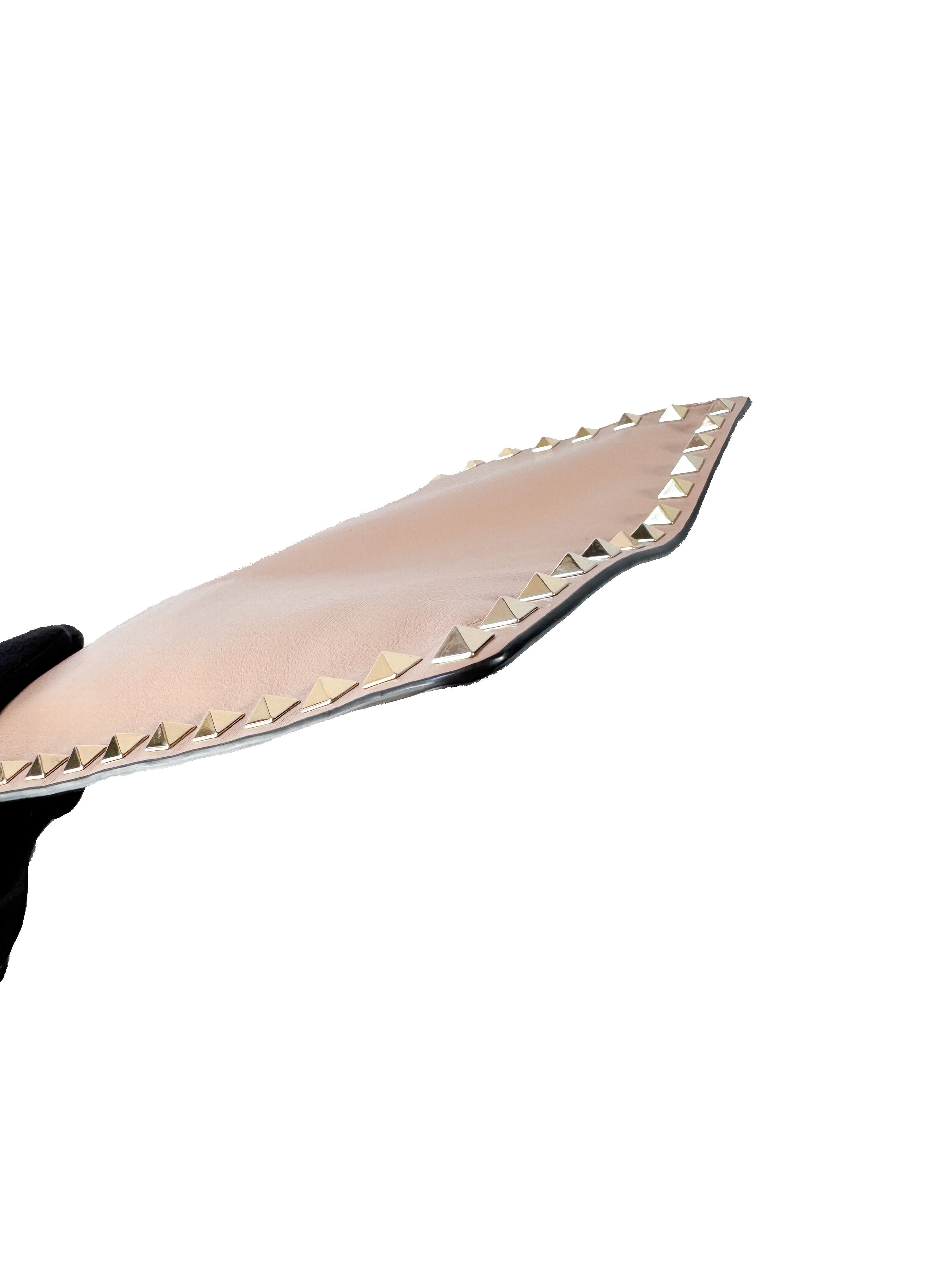 Valentino Garavani beige leather Rockstud clutch/pouch PE-K269B0L0