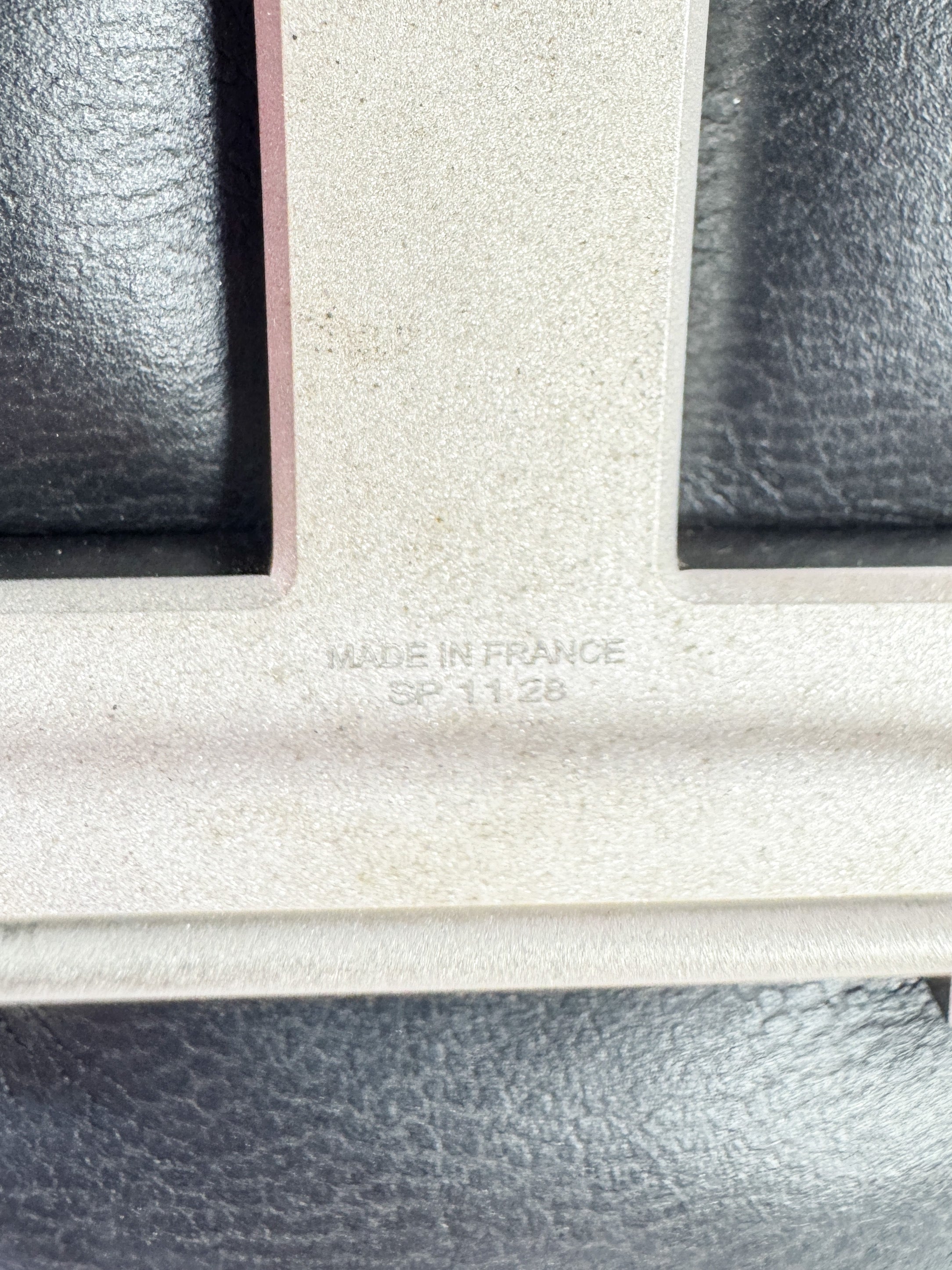 Hermès black leather matte silver Constance H belt size 100 SP 11 28