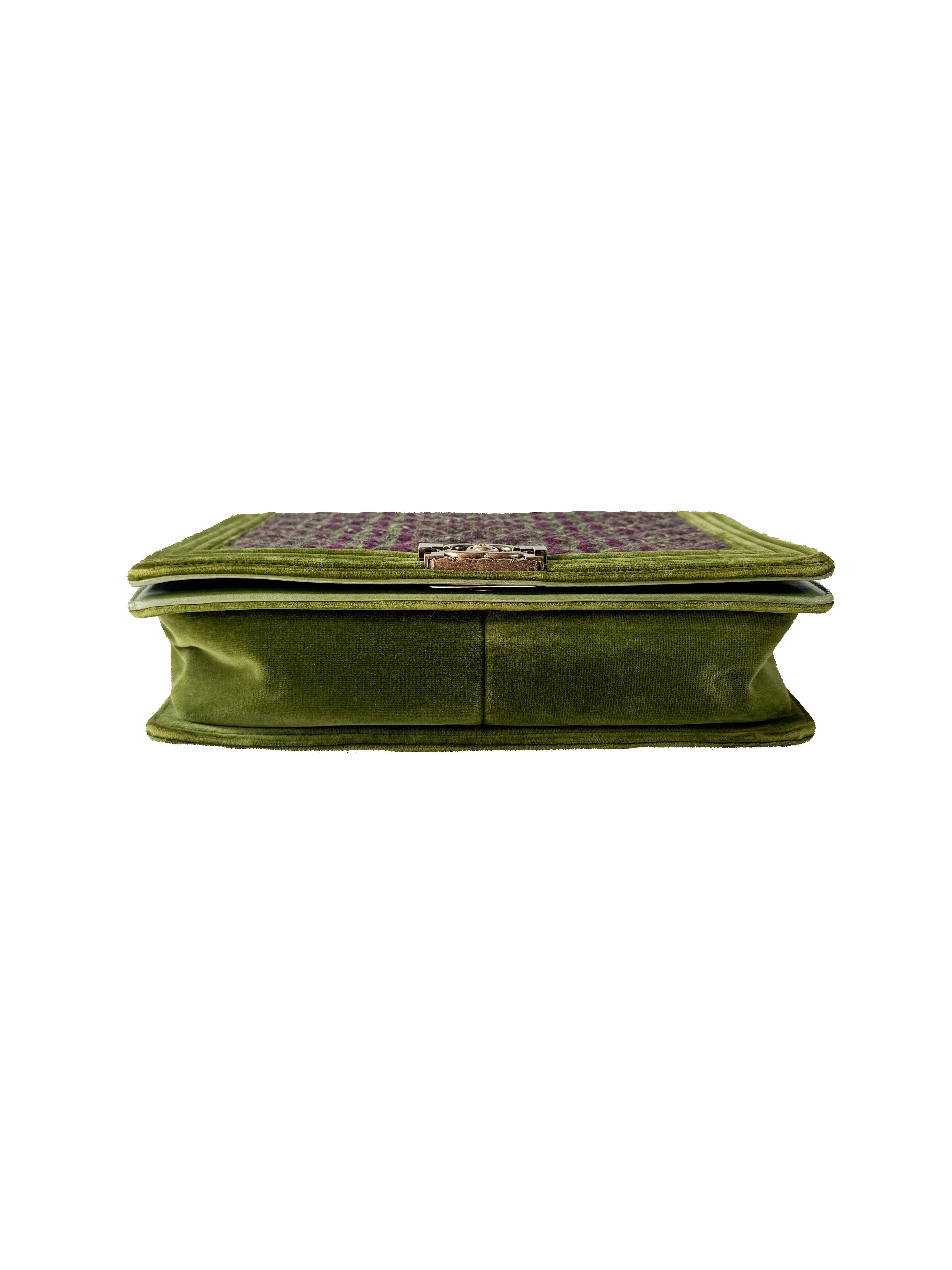 Chanel Velvet Tweed Large Boy Flap Green 18255172