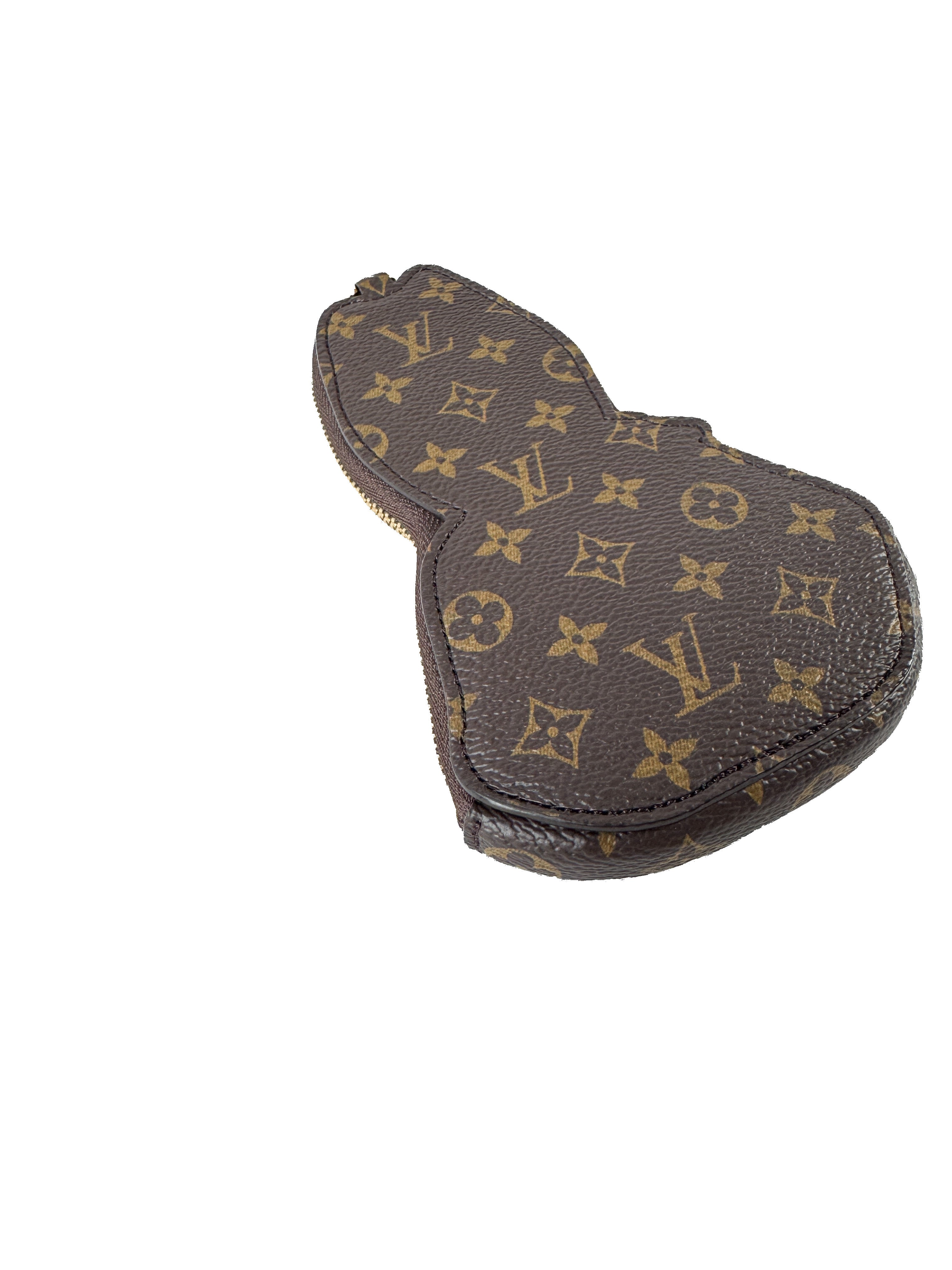 Louis Vuitton x Sun Yitian 2024 patent leather Animogram monogram rabbit keychain pouch (NFC)