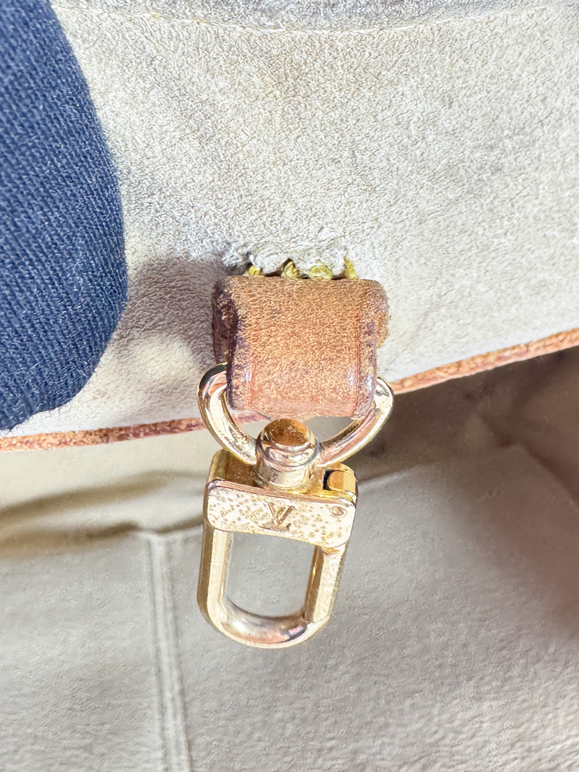 Louis Vuitton damier azur Hampstead PM MI0073