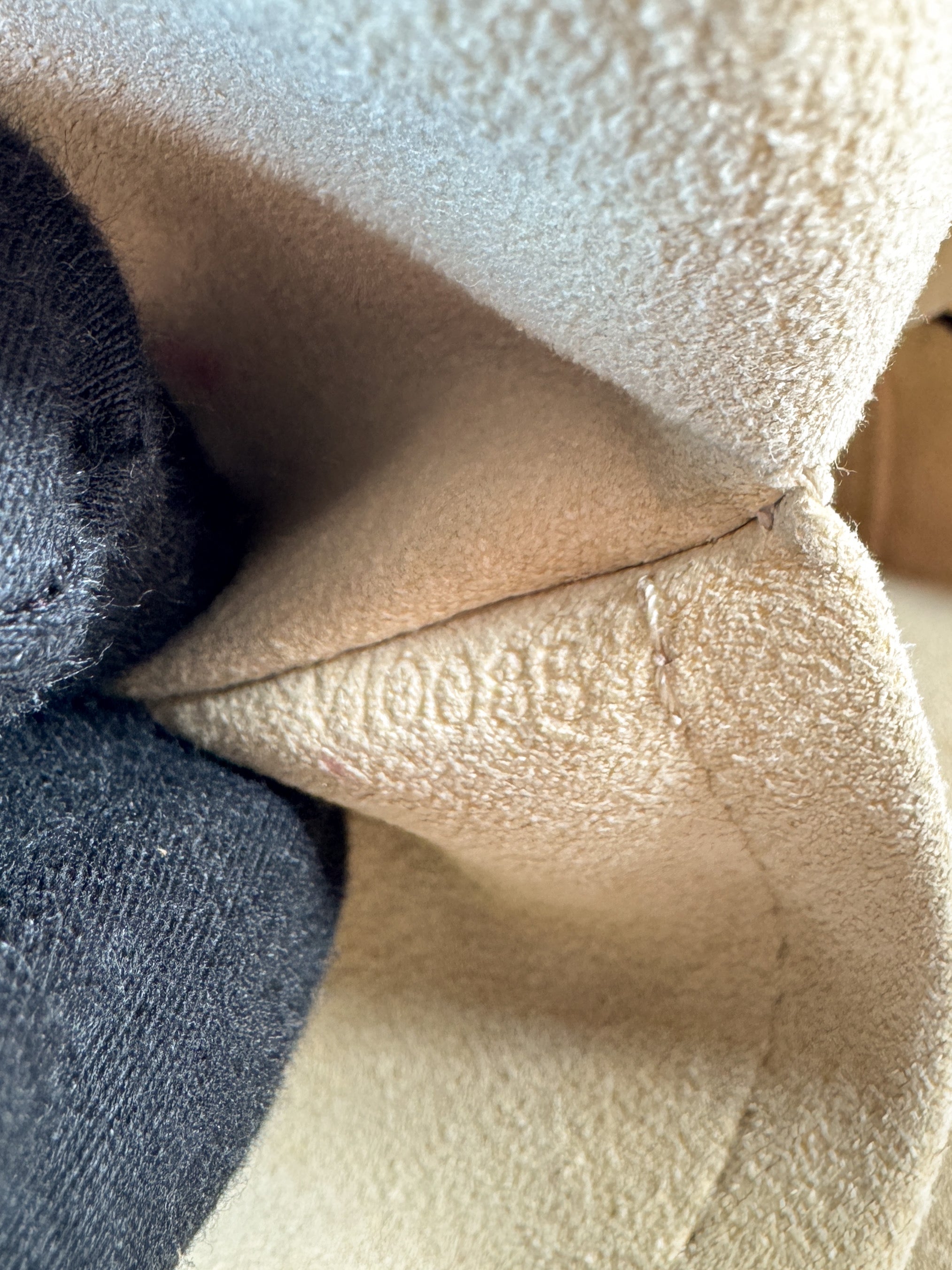 Louis Vuitton monogram Manhattan PM VI0085