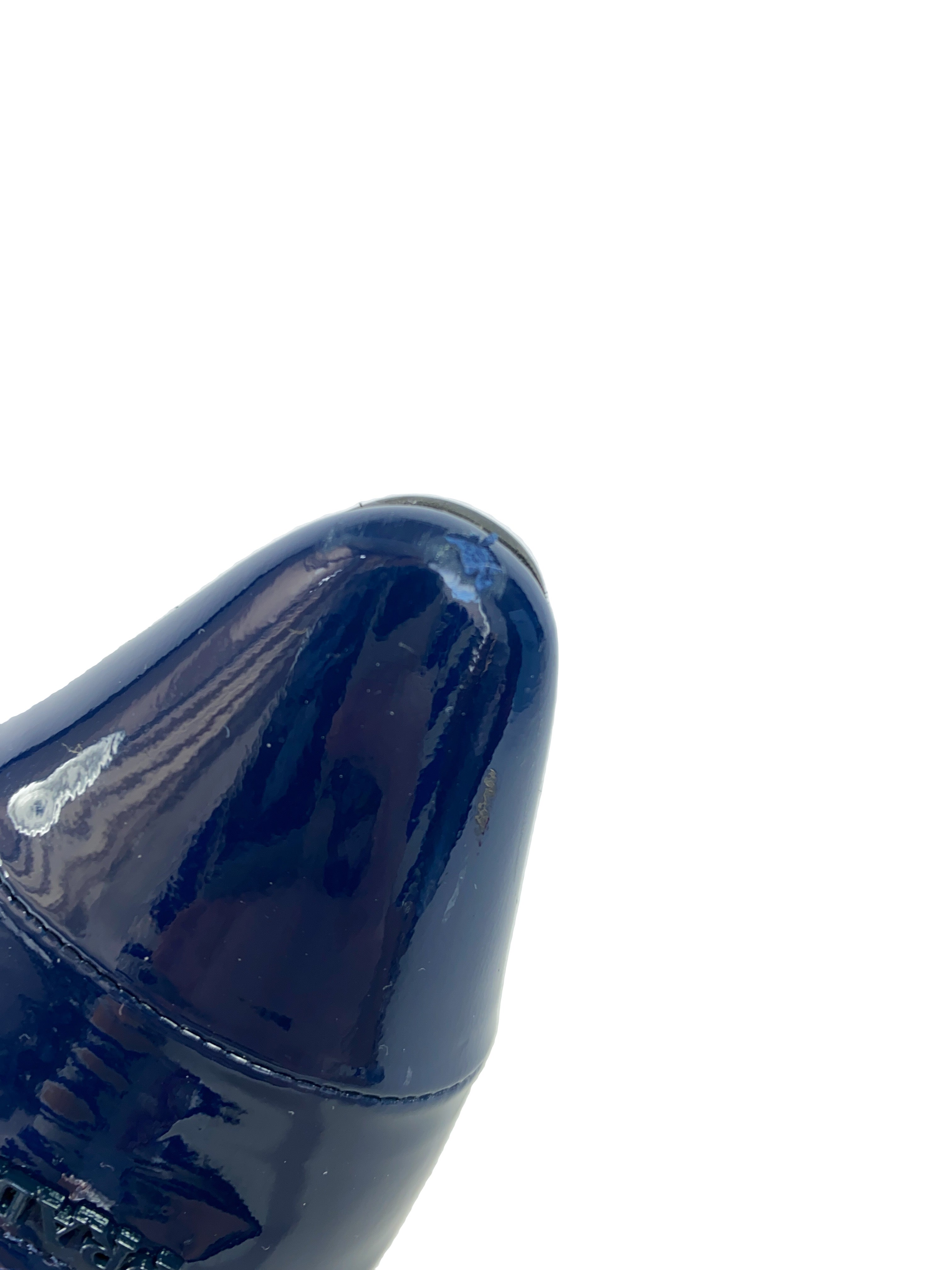 Prada navy patent leather pointed pumps size 37.5