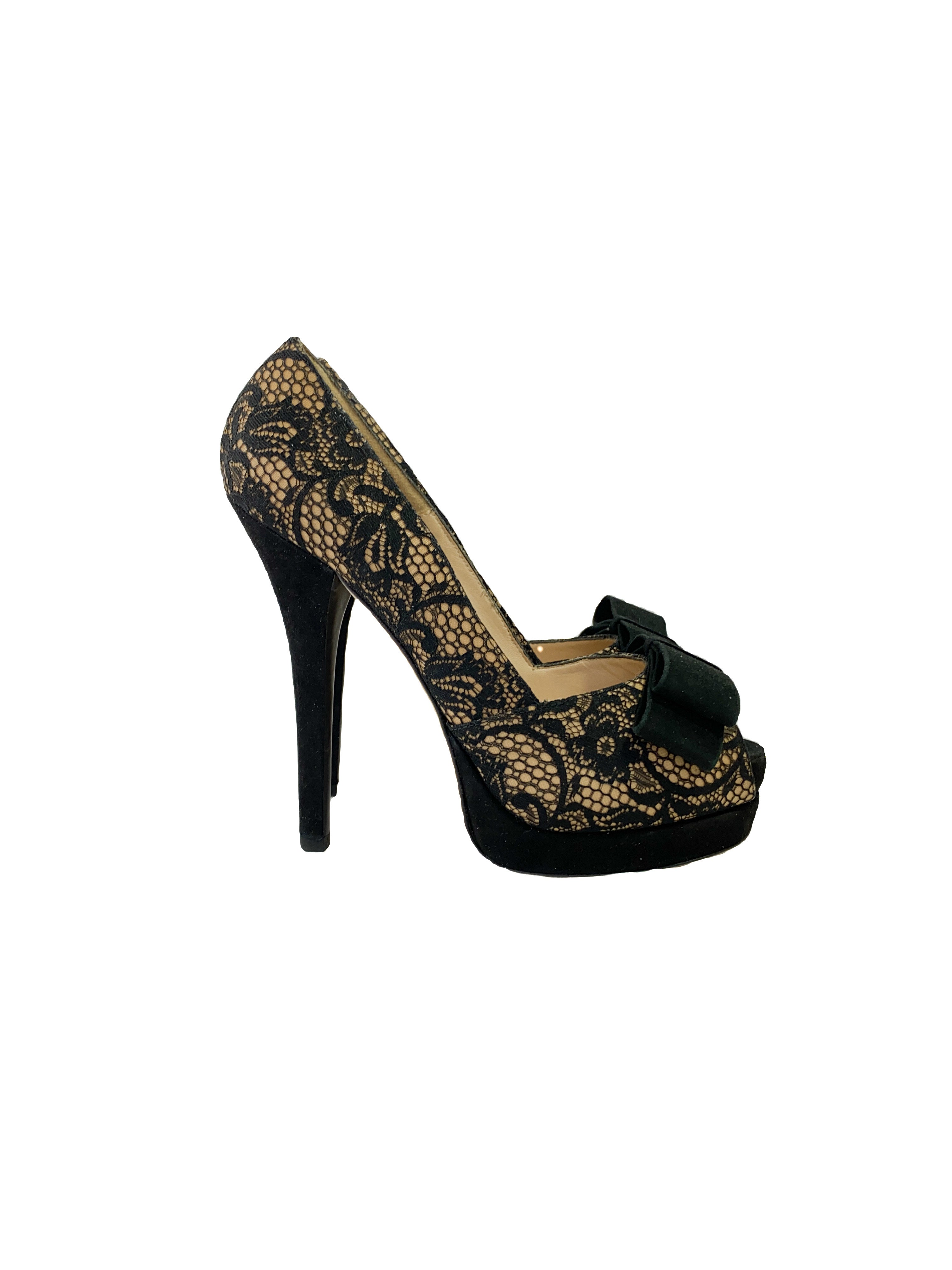 Fendi black nude lace pumps size 39