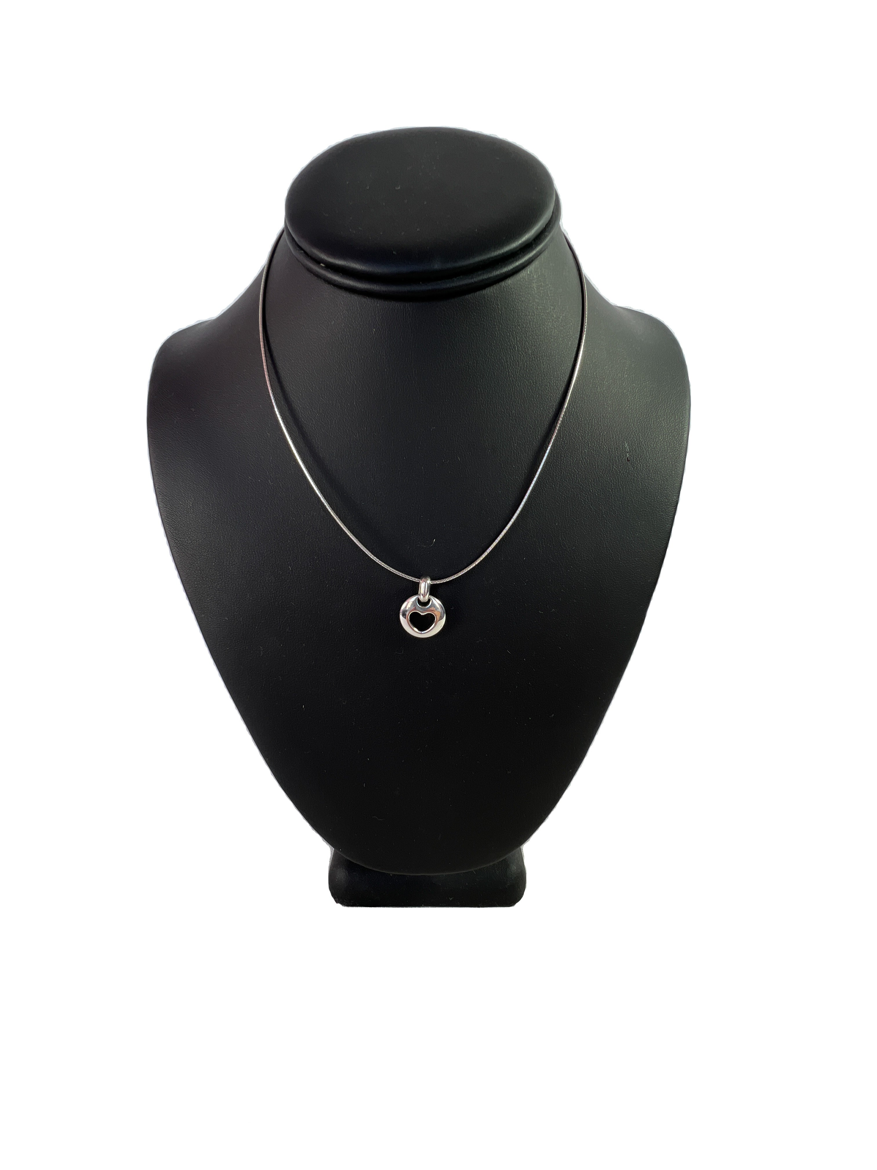 Tiffany & Co 1999 sterling silver heart cutout necklace