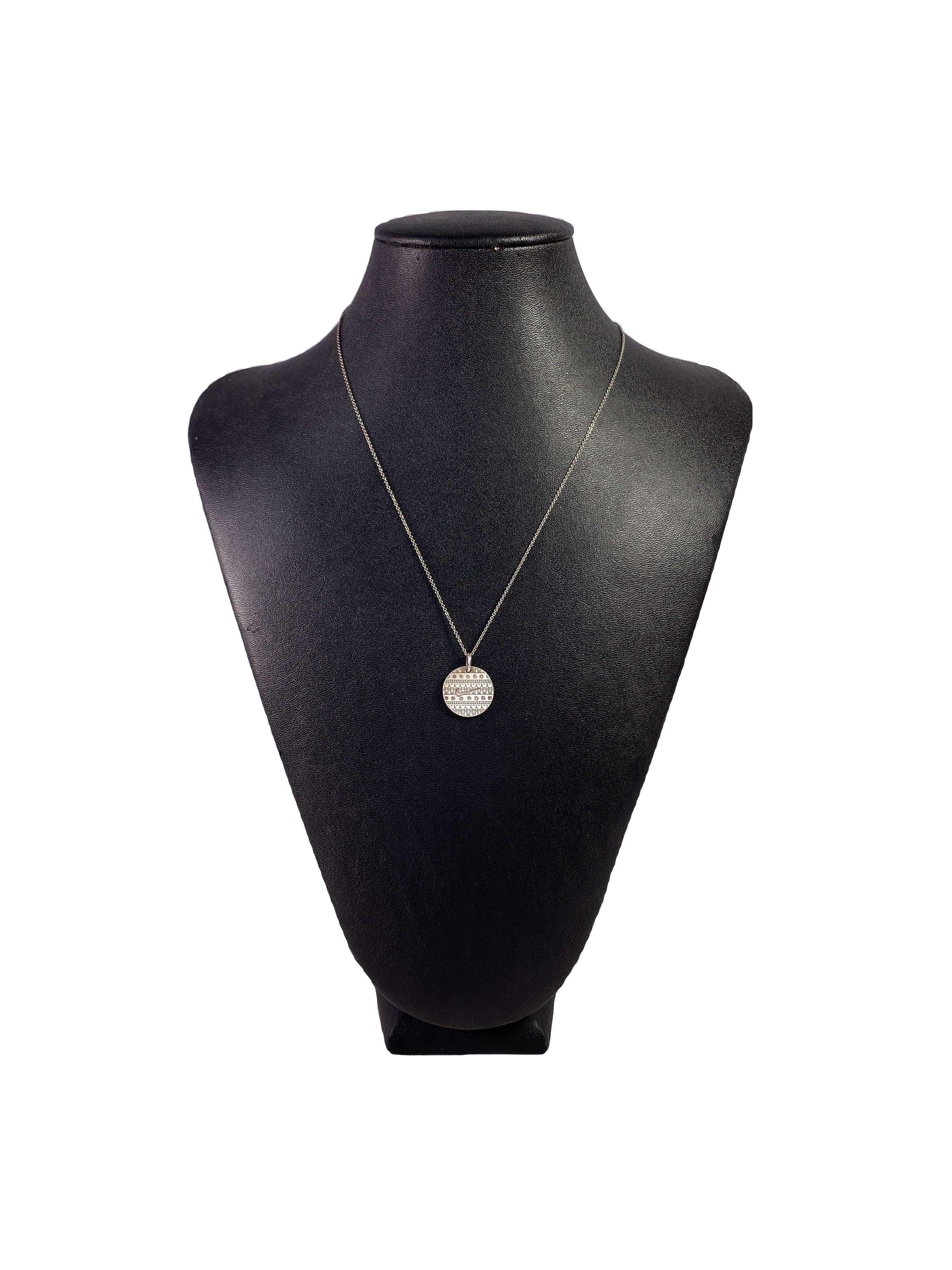 Tiffany & Co Nike 2014 DC marathon necklace