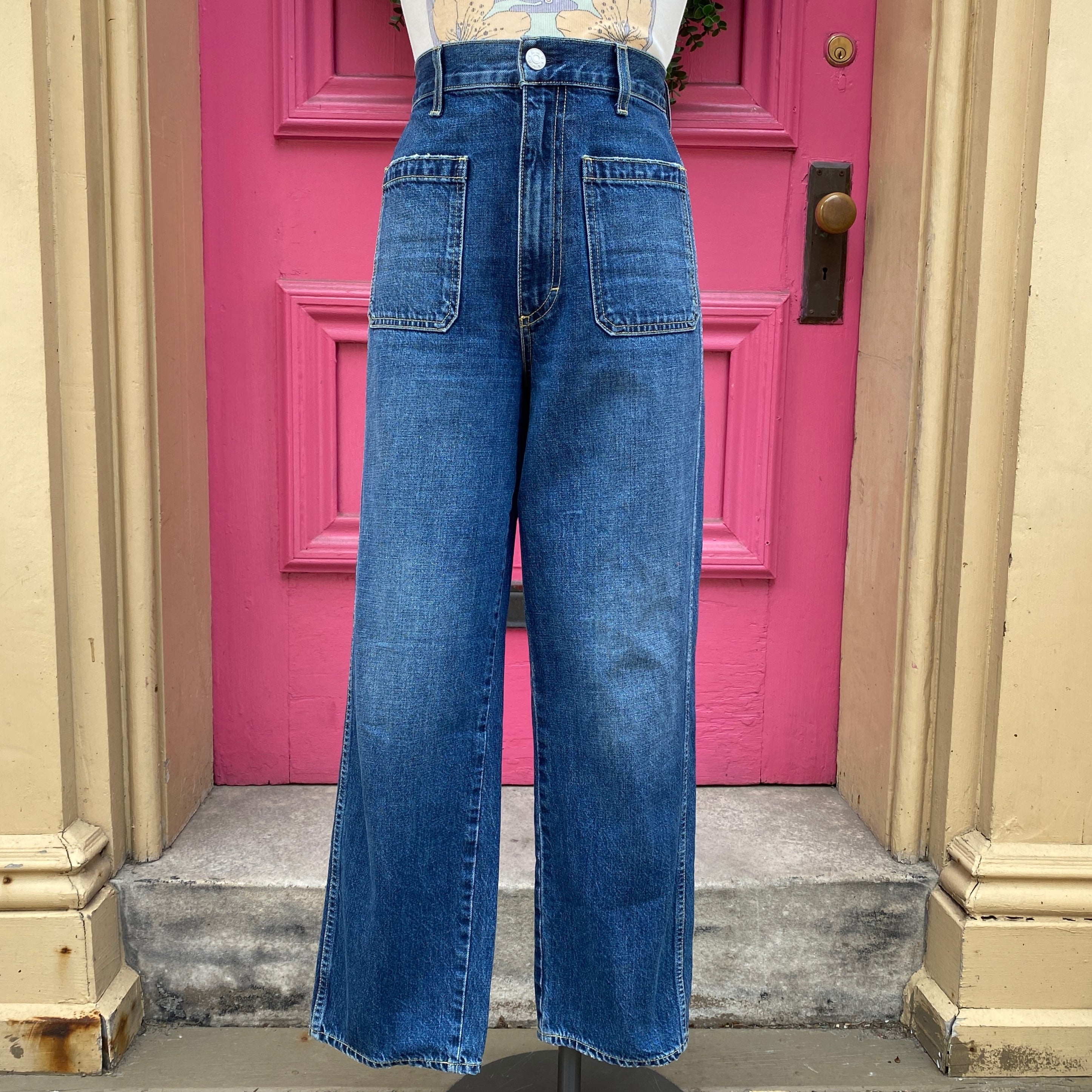 AMO straight high waisted jeans size 6