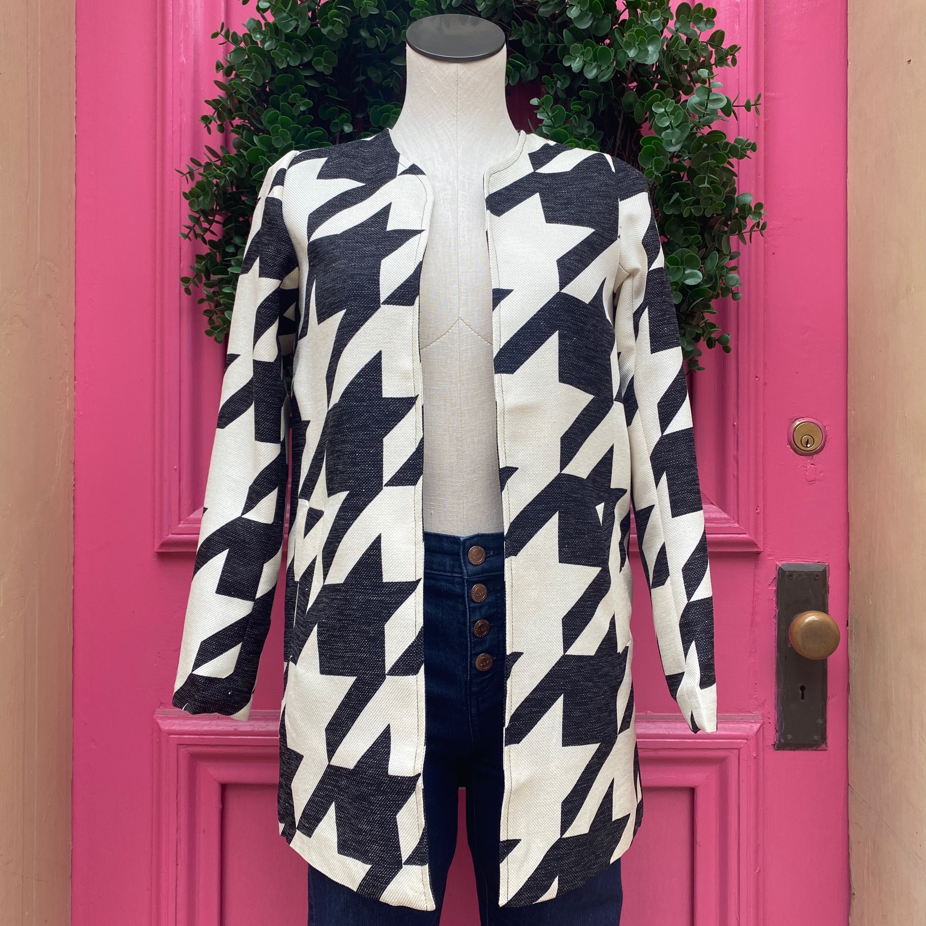 Paper Crane black cream houndstooth print cardigan jacket size Small New With Tags