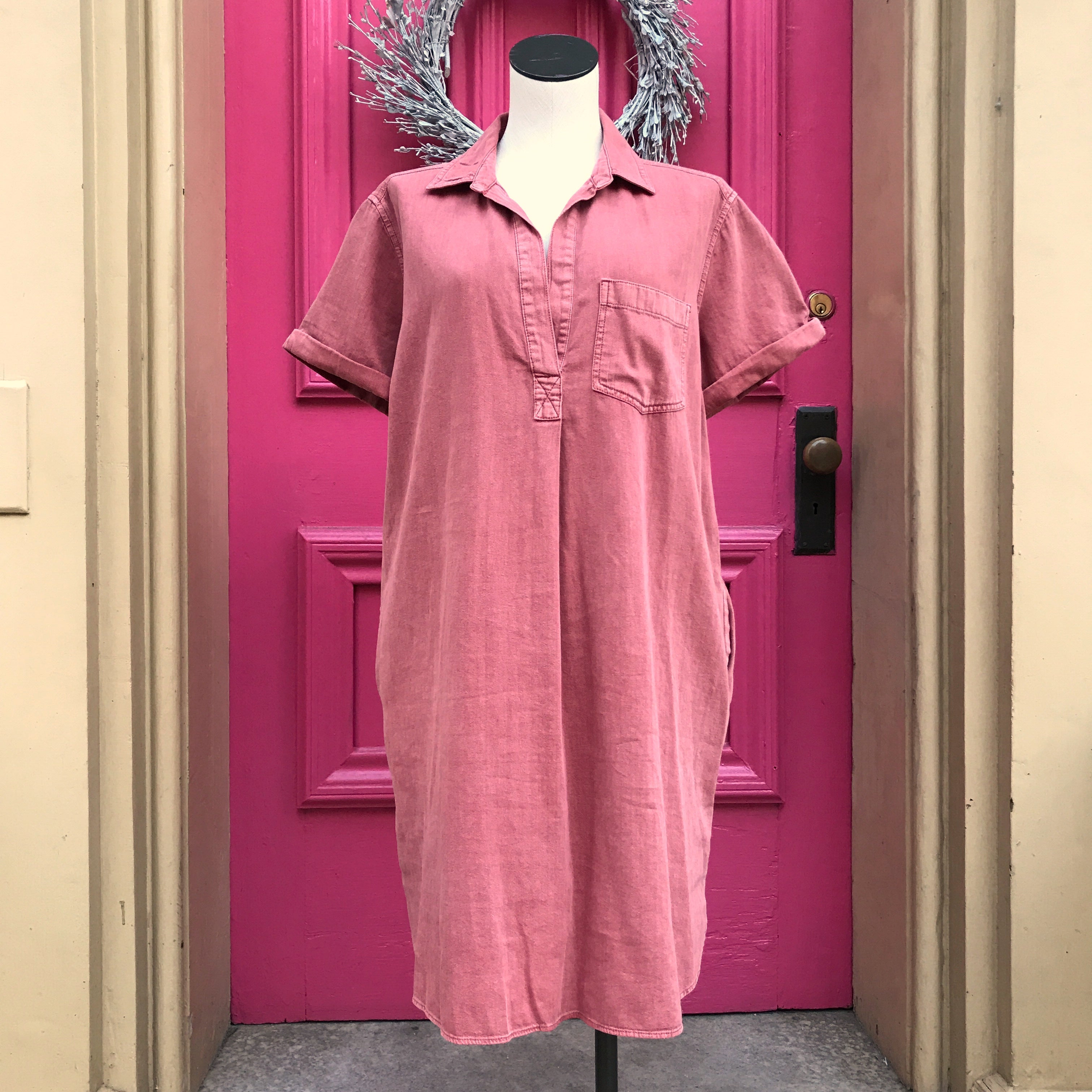 Gap Denim red short sleeve chambray dress size large