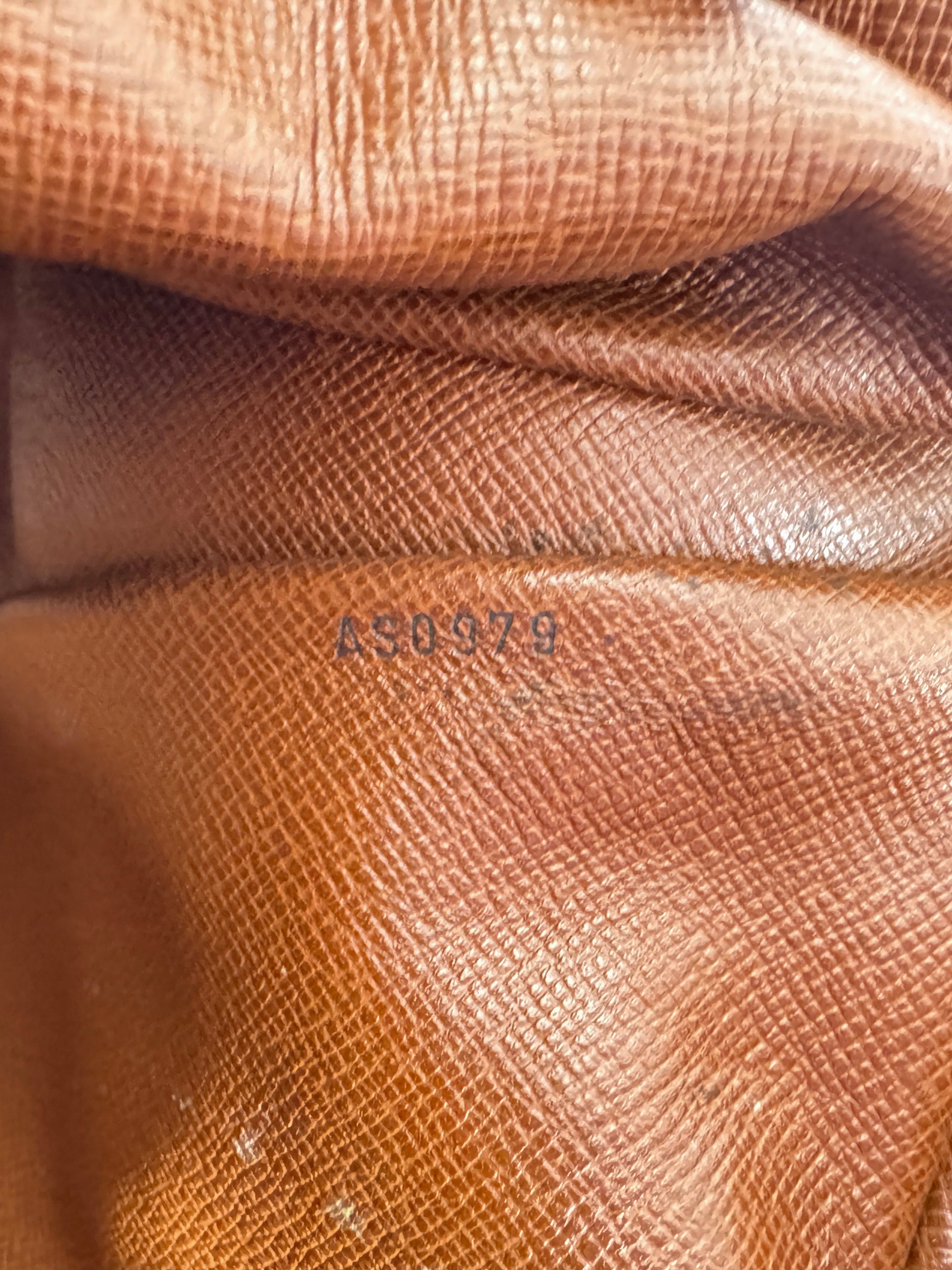 Louis Vuitton monogram Boulogne 30 AS0979