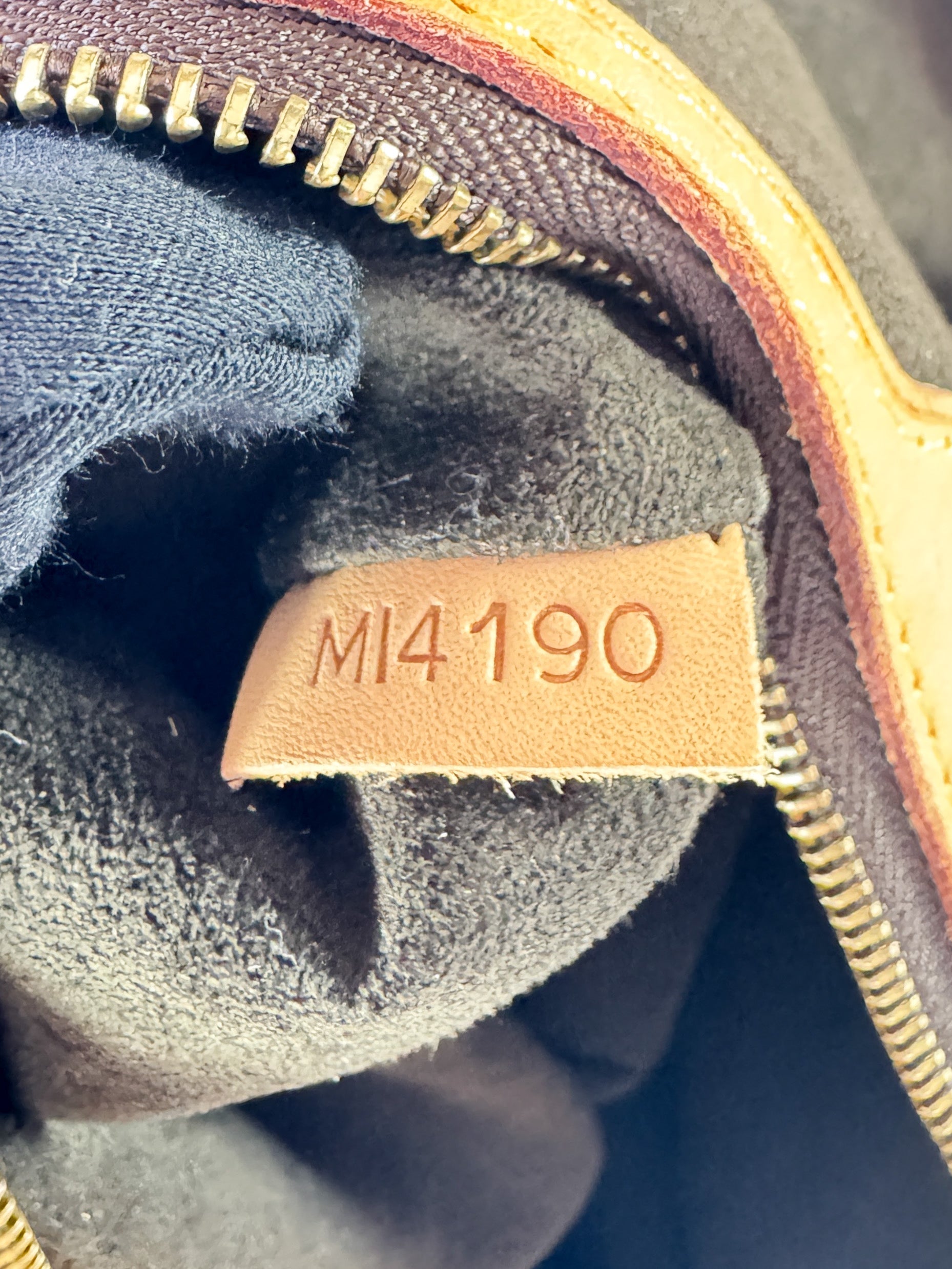 Louis Vuitton monogram Wilshire MM MI4190