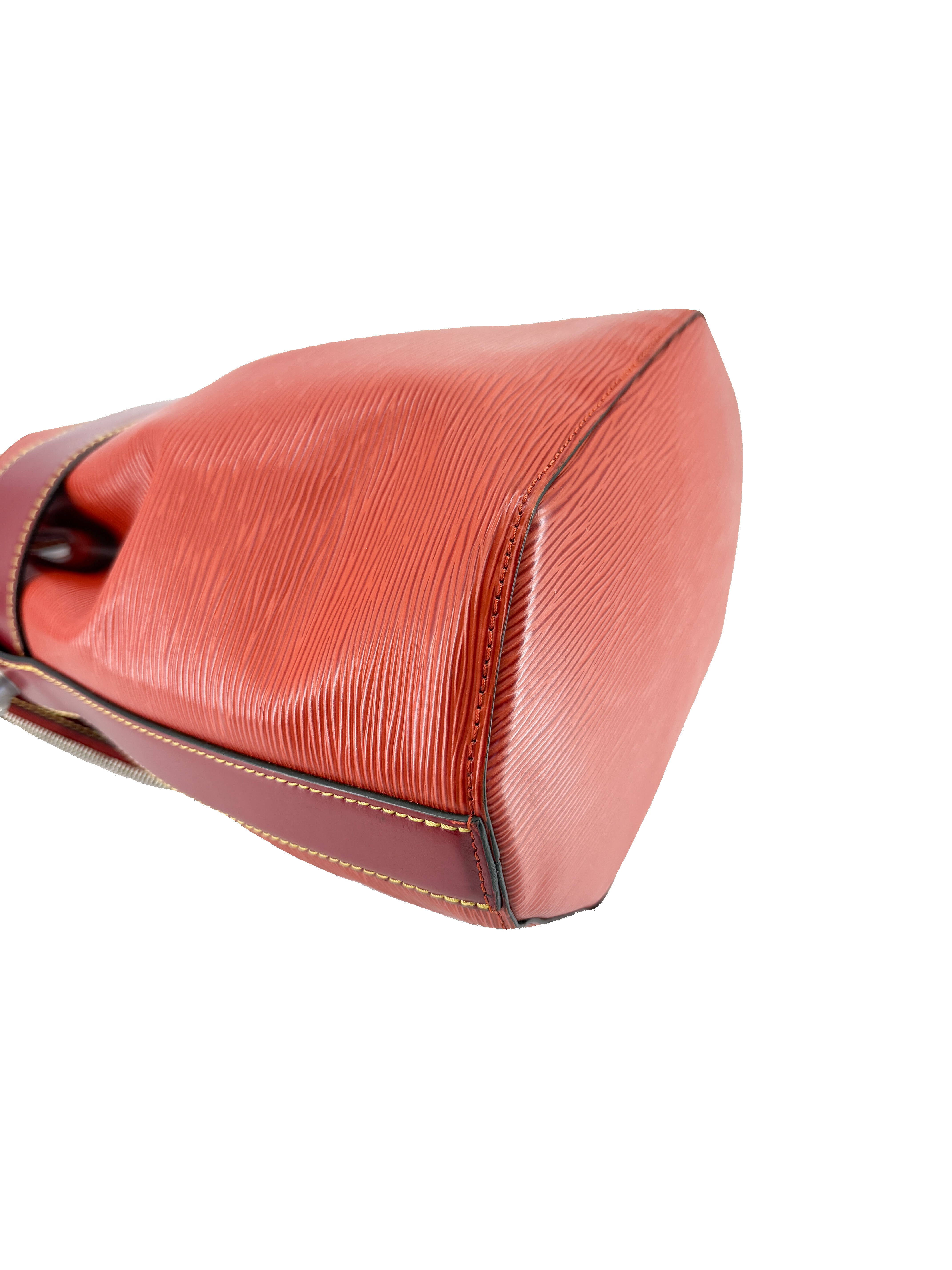 Louis Vuitton orange epi leather Twist bucket FL3198