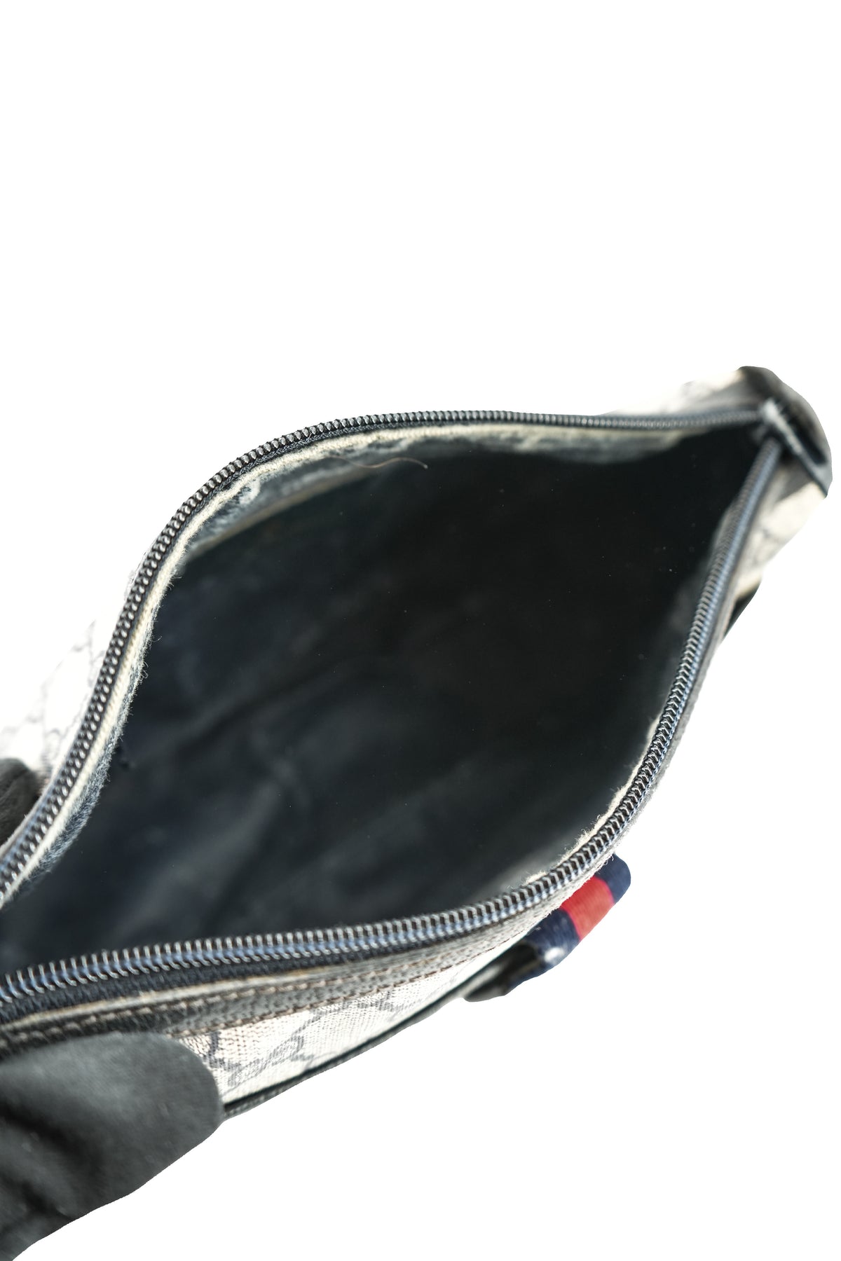 Gucci navy vintage sherry line crossbody 89-02-032