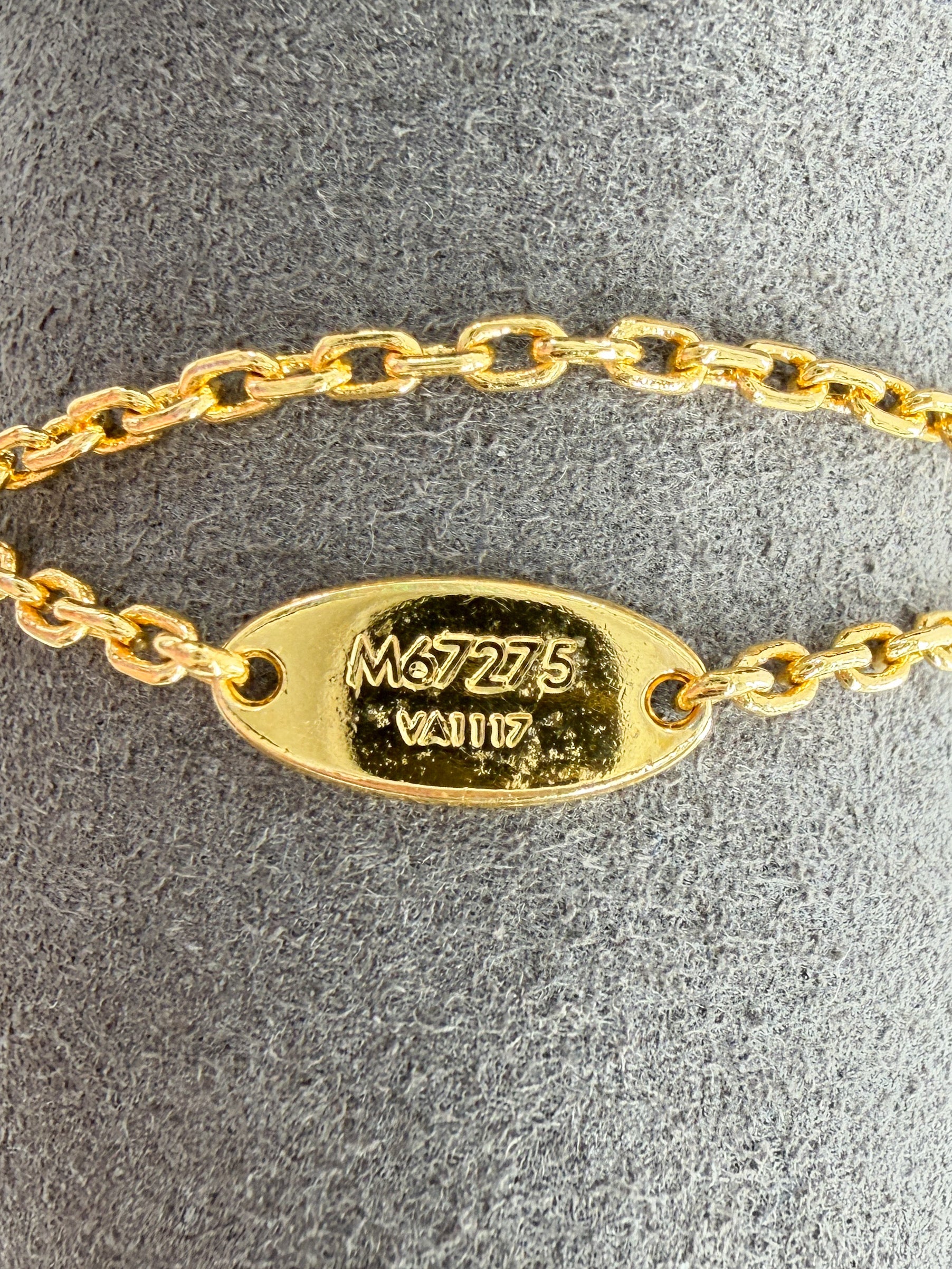 Louis Vuitton gold tone crazy in lock heart bracelet VA1117