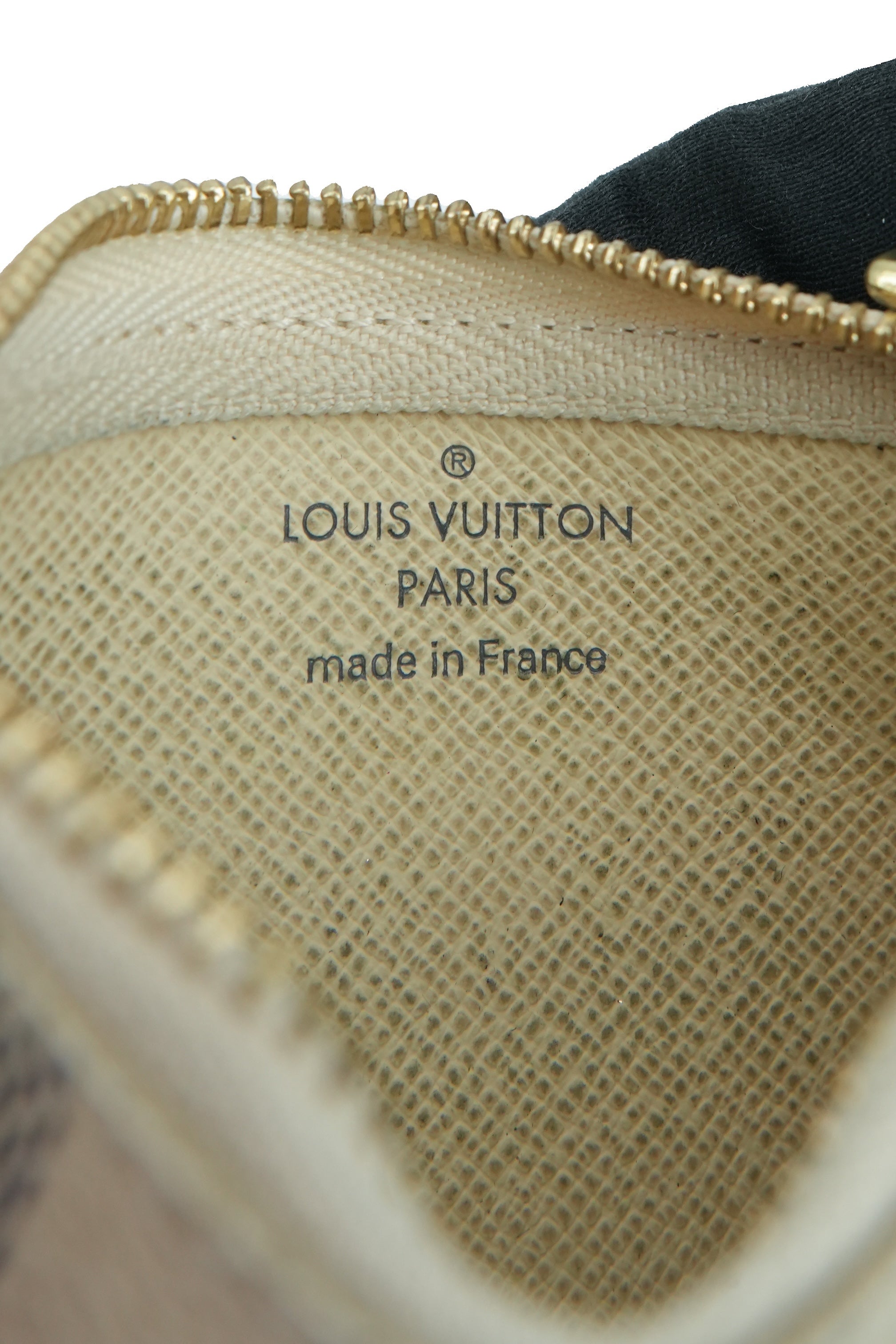 Louis Vuitton damier azur key pouch CT2173